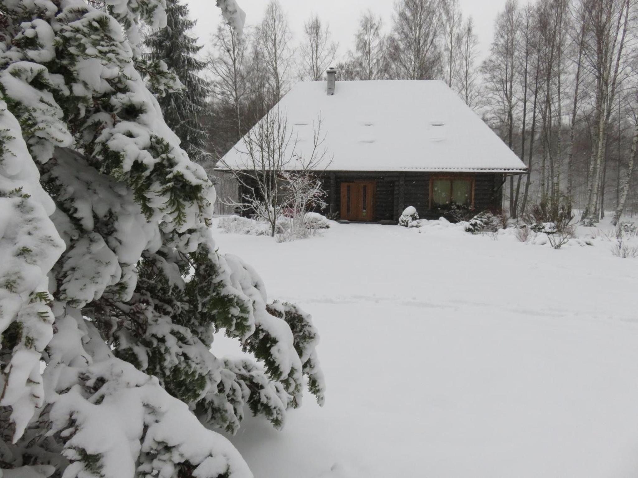 Four-Bedroom House - Photo 10