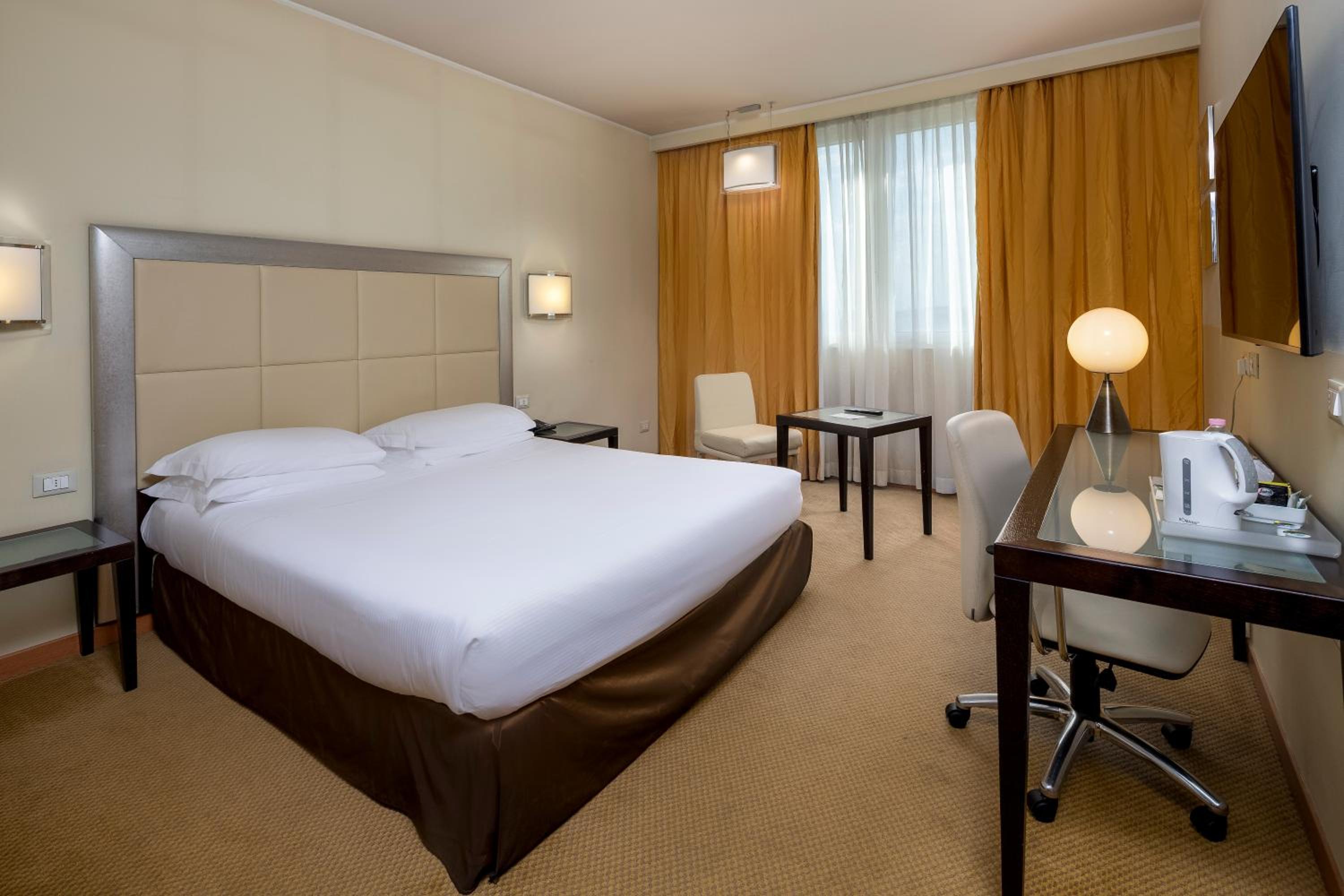 Standard Room - Photo 1
