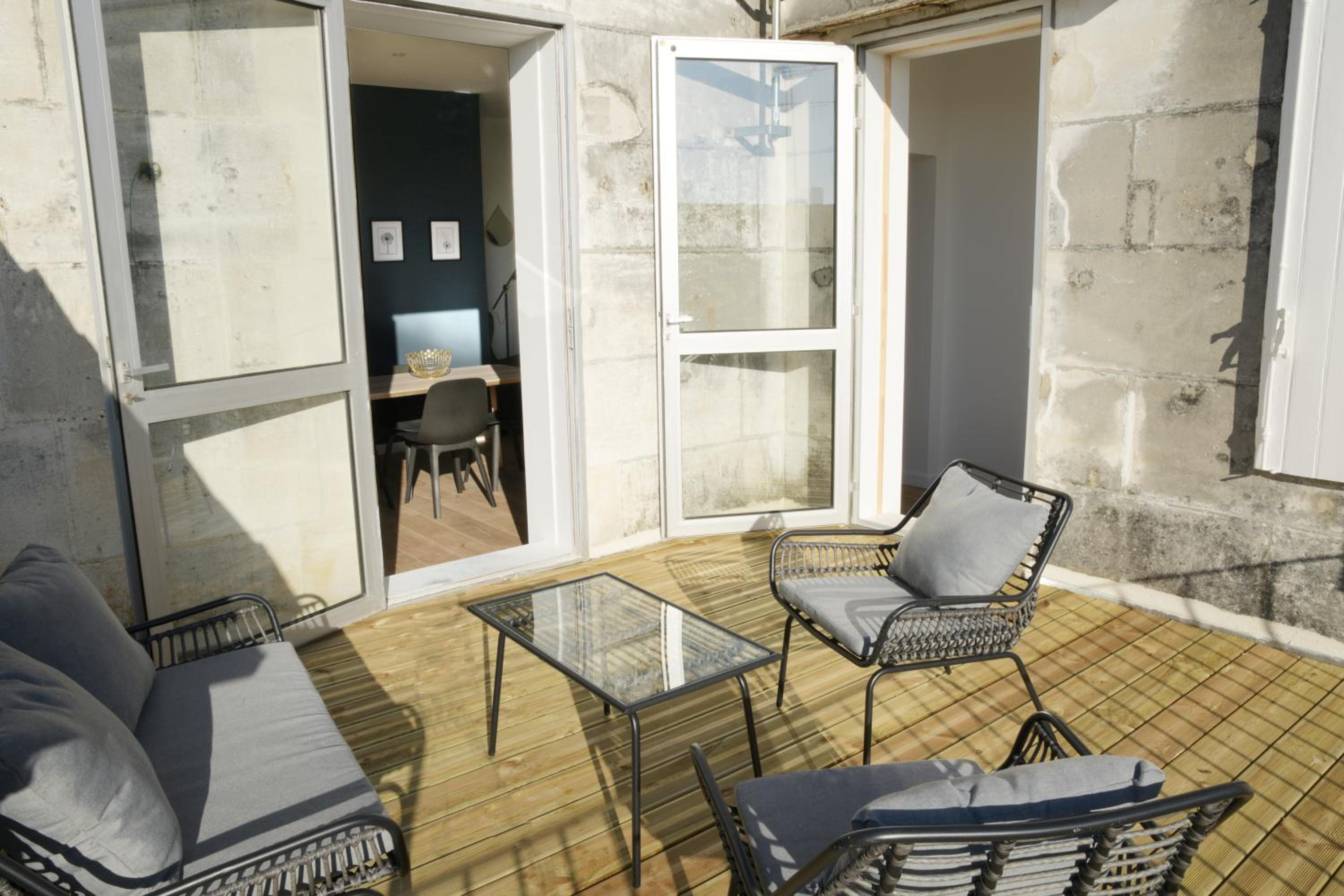 Apartment with Terrace photo 3