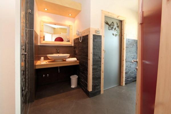 Suite with Sauna photo 2