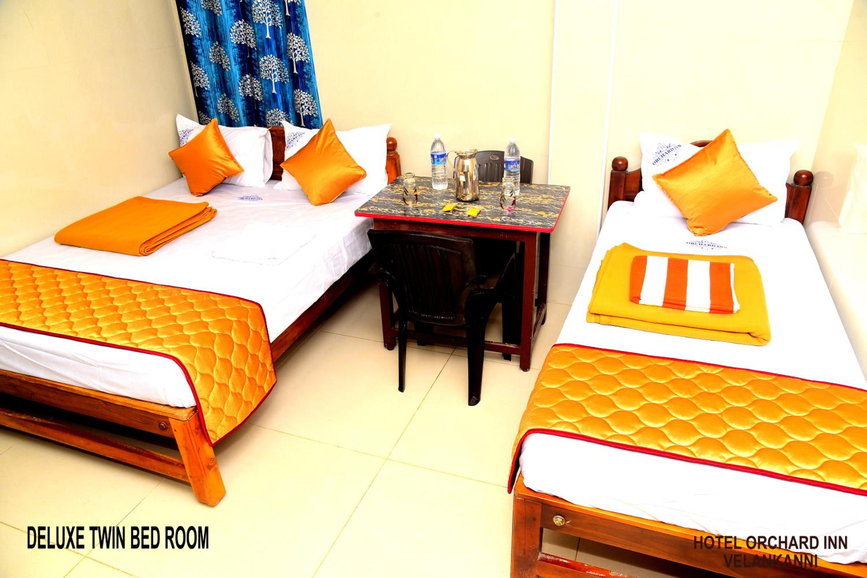 Deluxe Twin Room - Photo 10