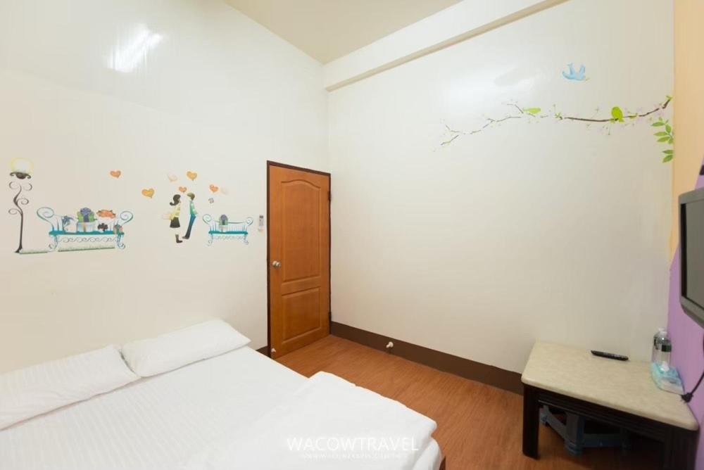 Double Room With Shared Bathroom photo 1