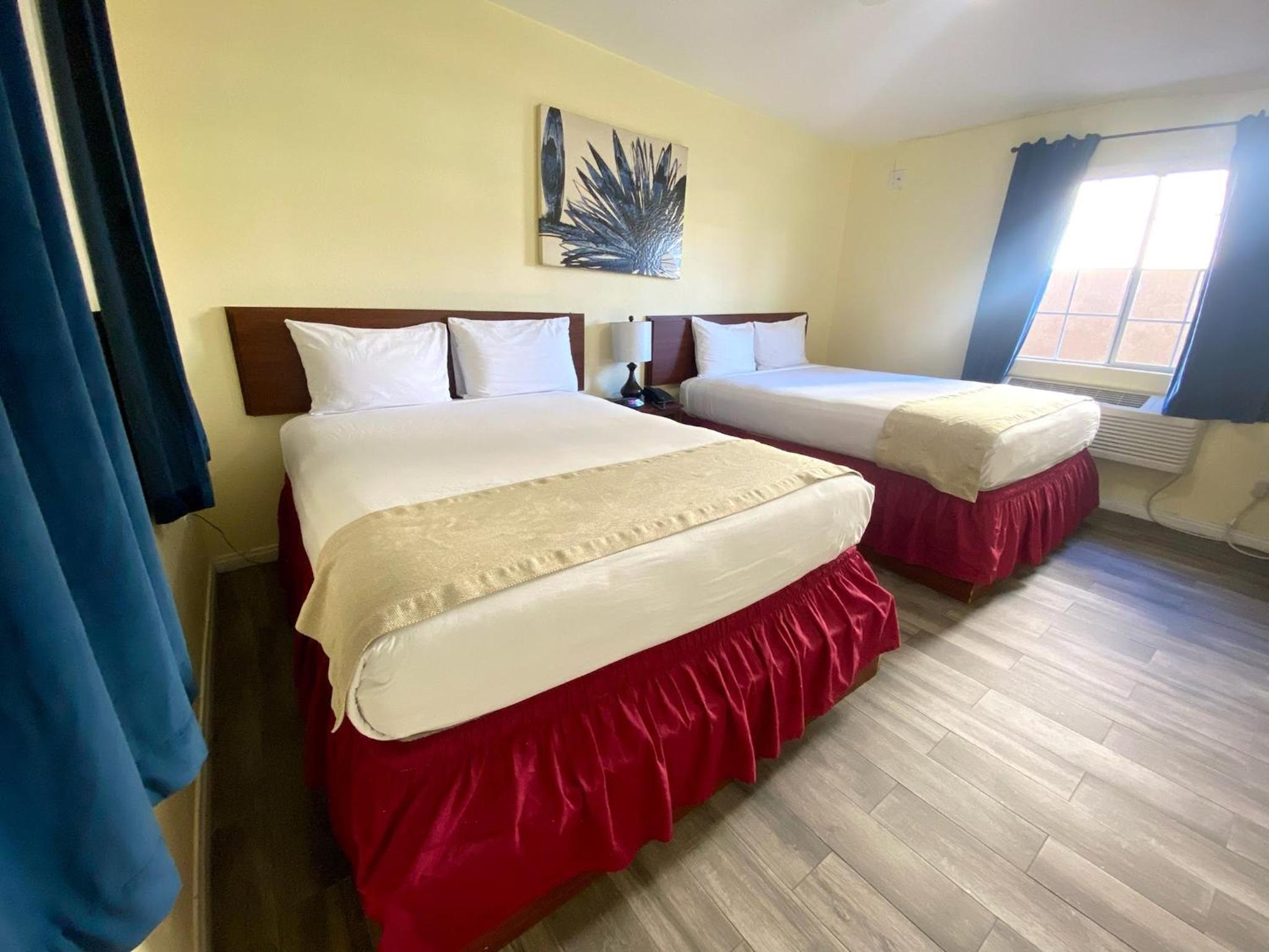 Standard Queen Room photo 1
