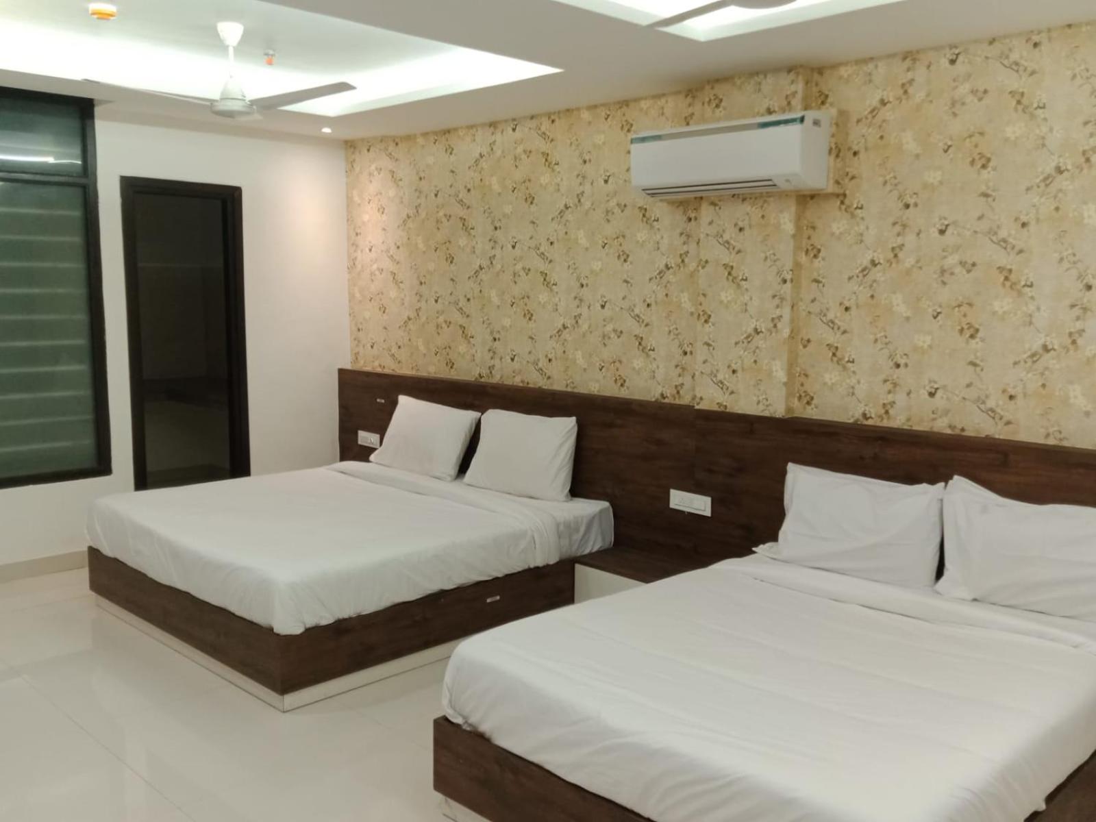 Deluxe Double Room - Photo 1