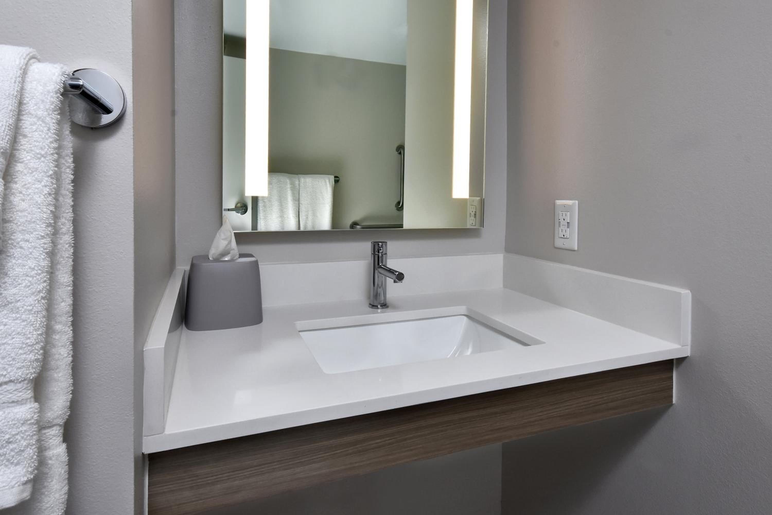 King Room - Disability Access - Photo 2