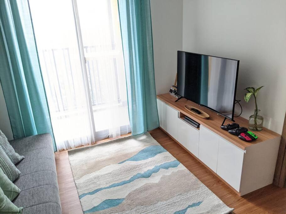 One-Bedroom Apartment - Photo 12