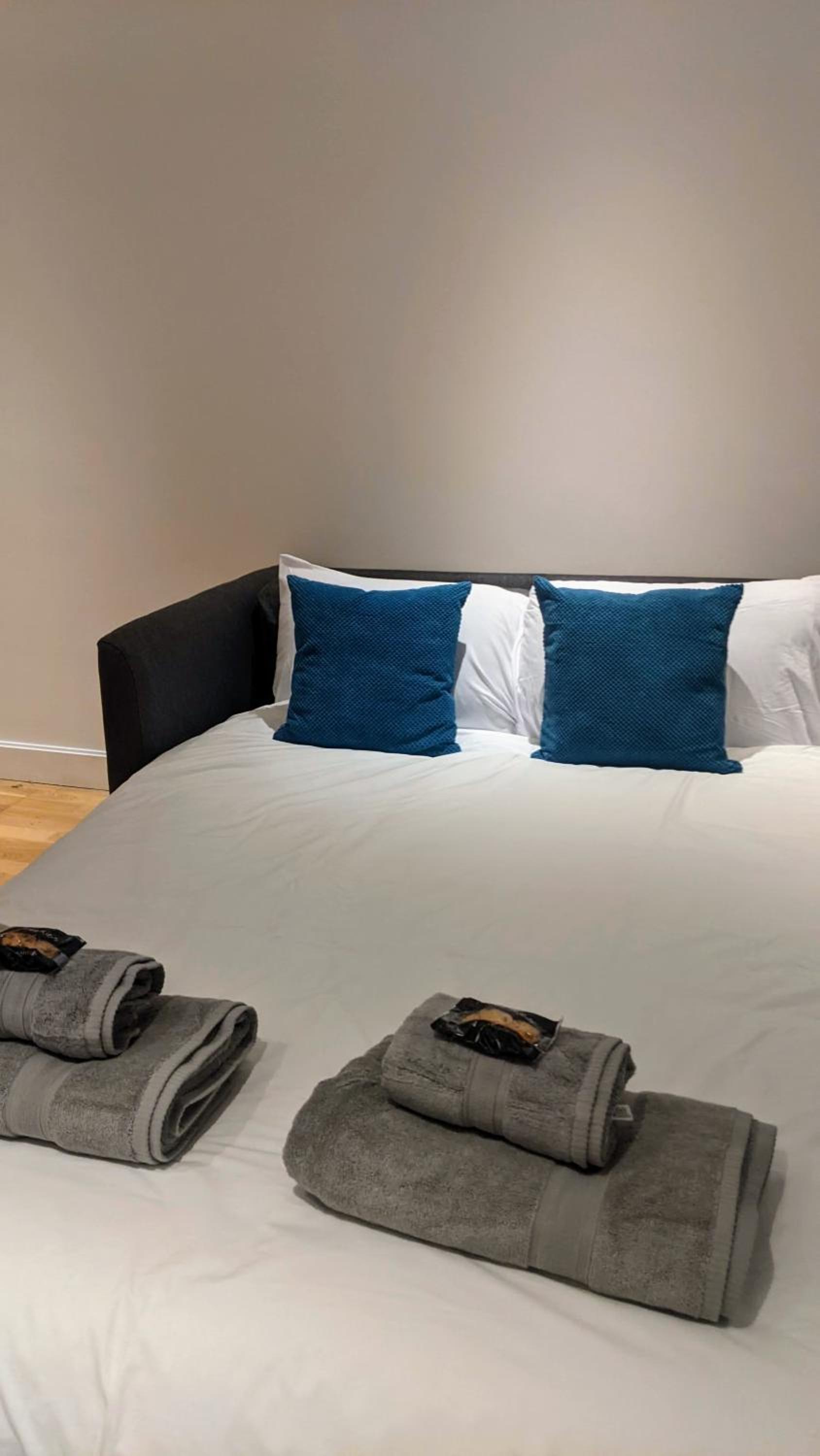One-Bedroom Apartment - Photo 10