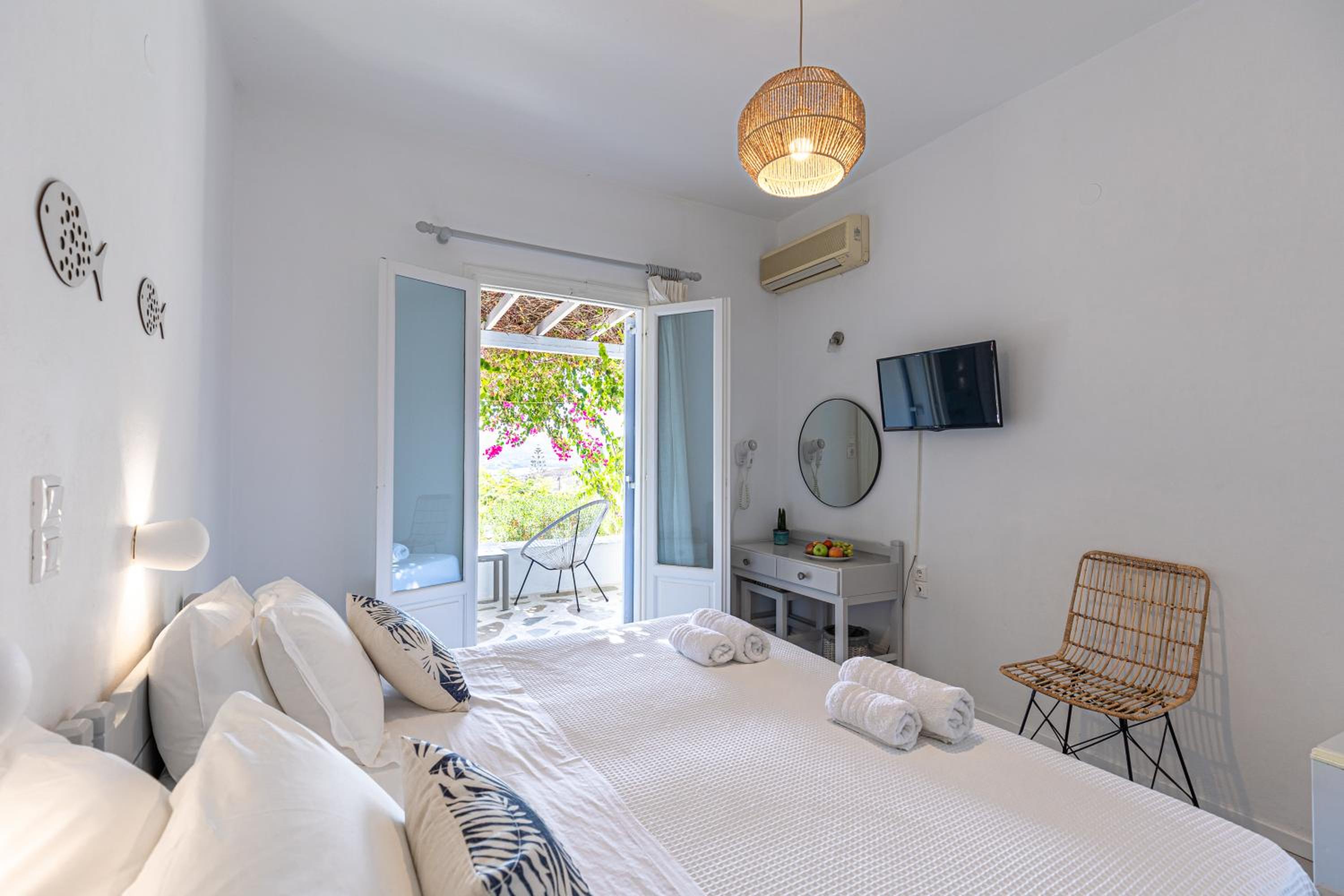 Double Room with Sea View - Photo 6