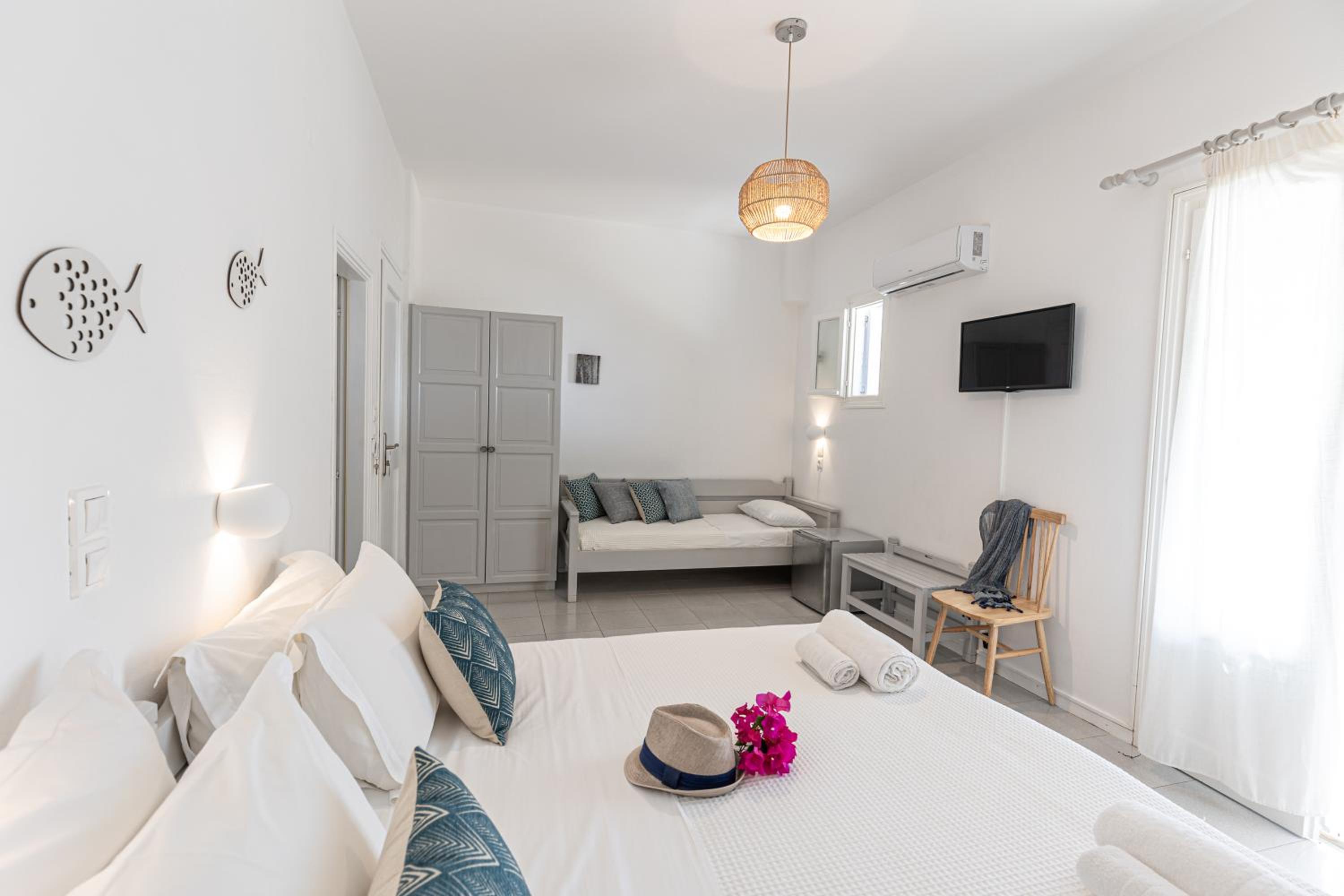 Triple Room with Sea View - Photo 7