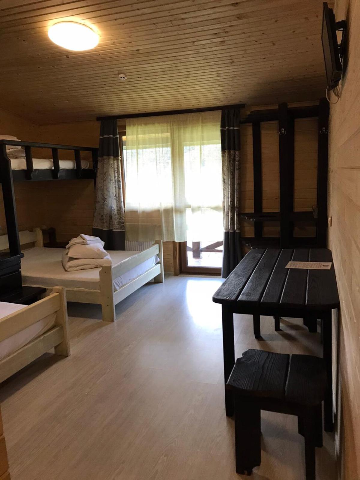 Budget Quadruple Room photo 3