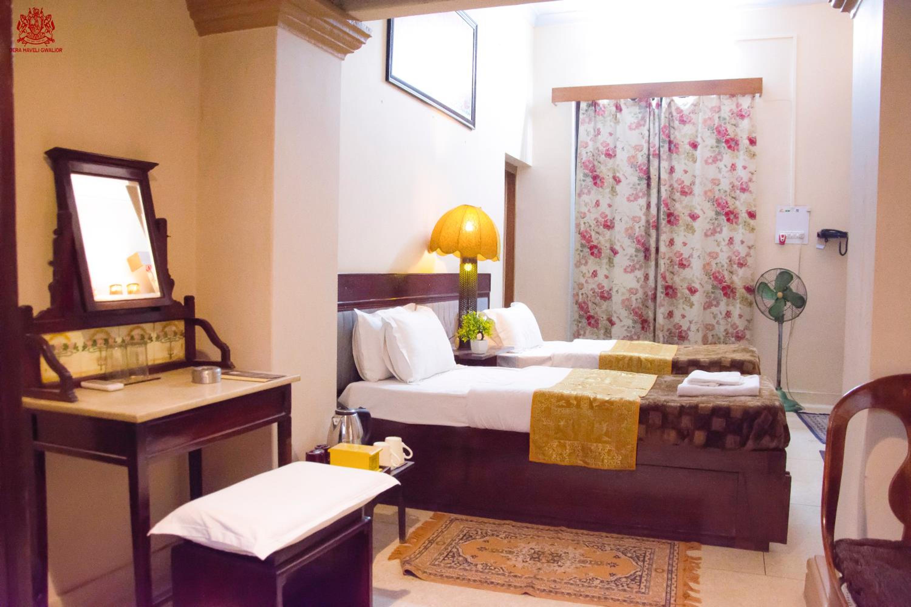 Queen Room with Two Queen Beds - Photo 1