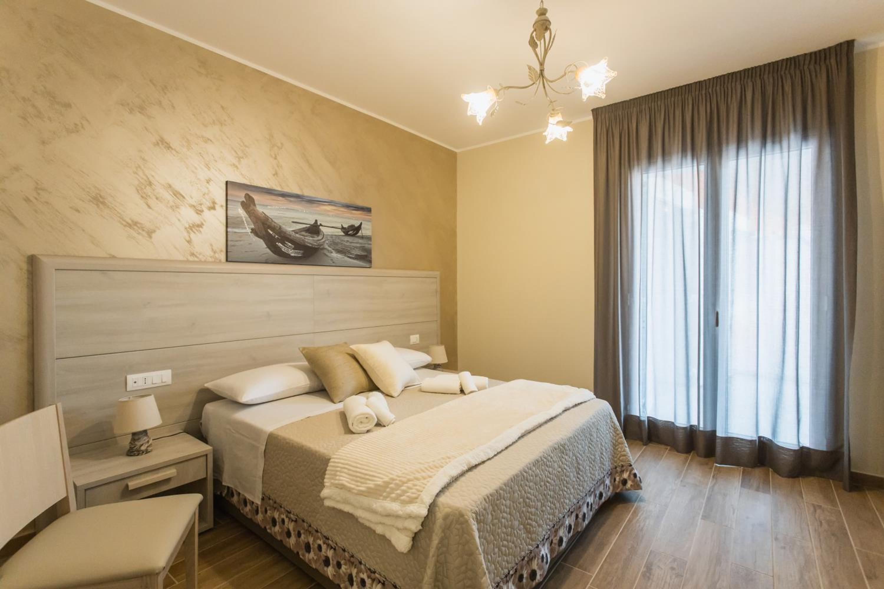 Double Room - Photo 1