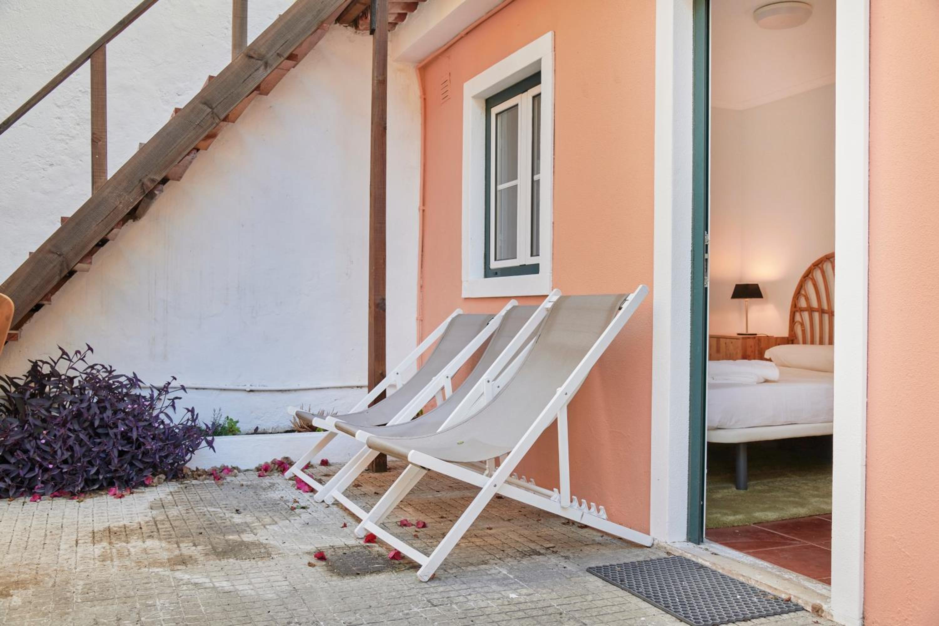 Apartment with Terrace - Photo 1