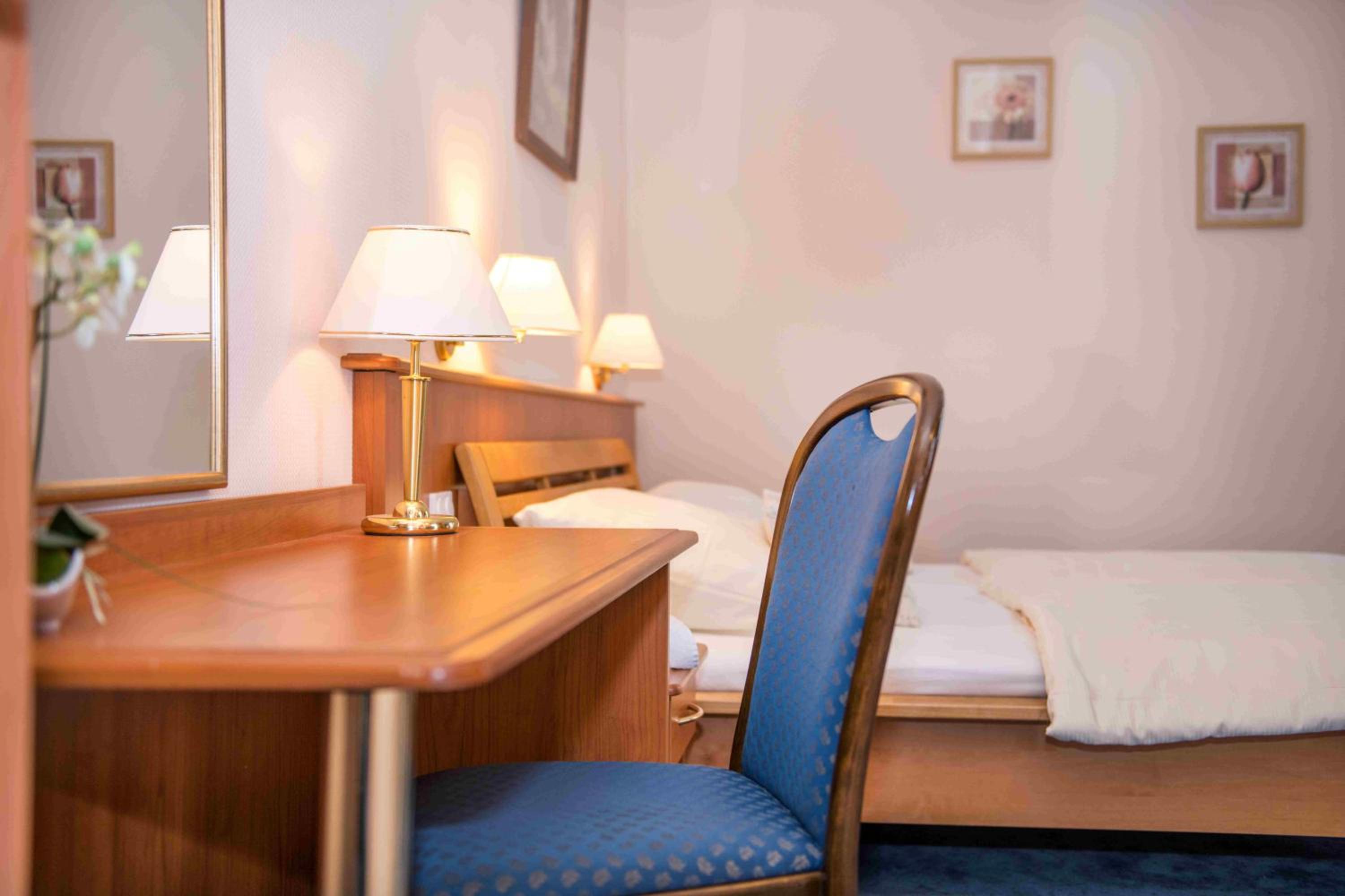 Double Room - Photo 15