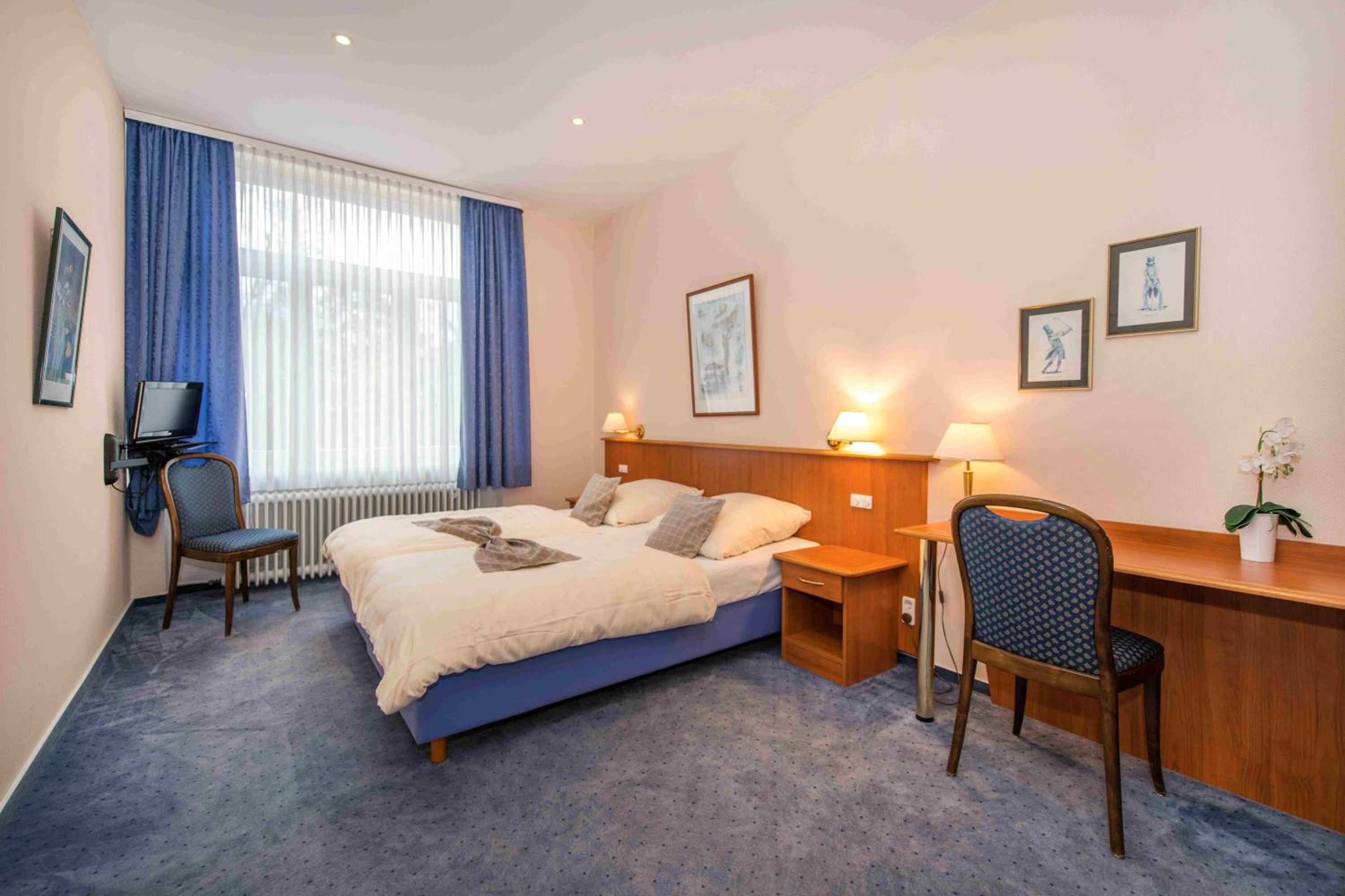 Double Room - Photo 25