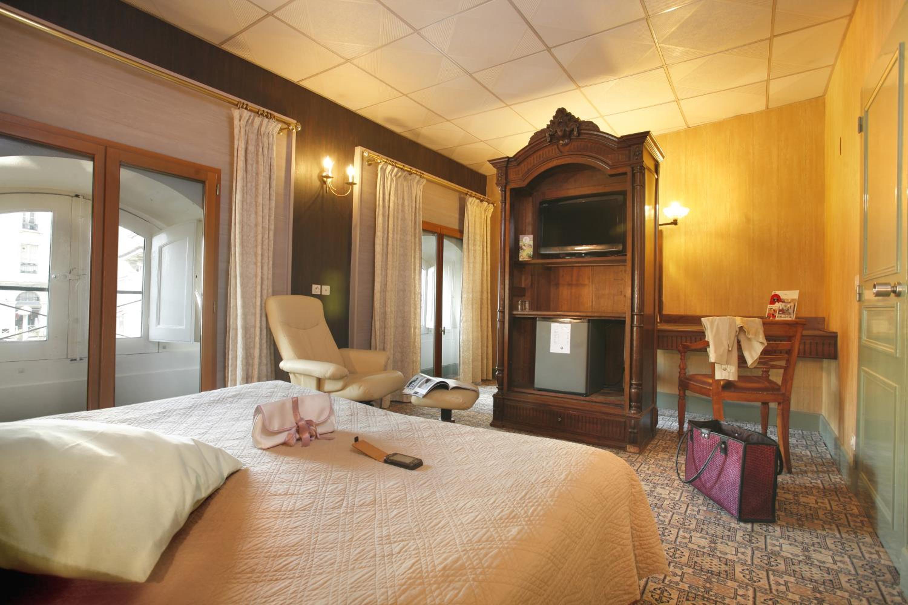 Superior Double Room - Photo 12