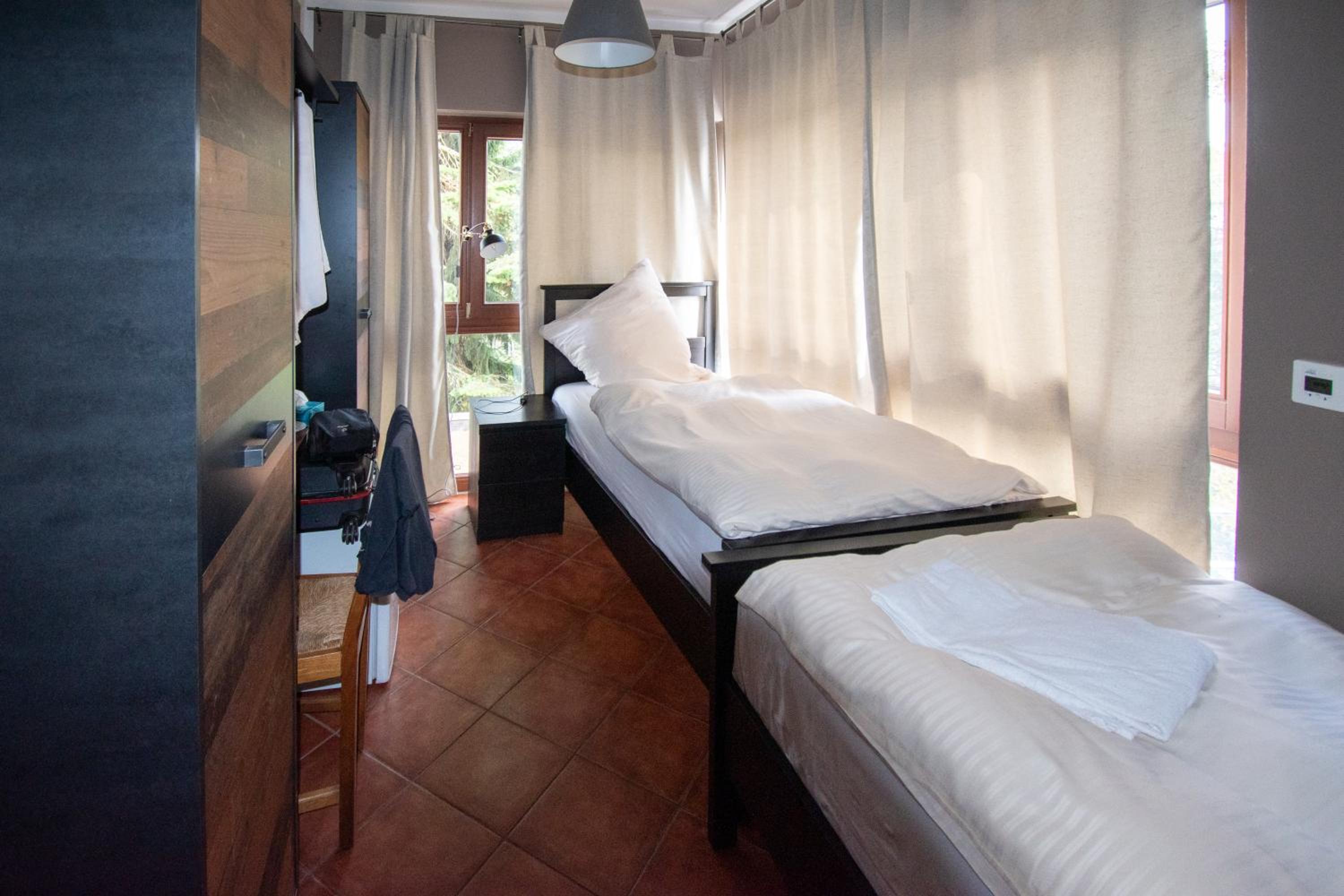 Twin Room with Shared Bathroom photo 1