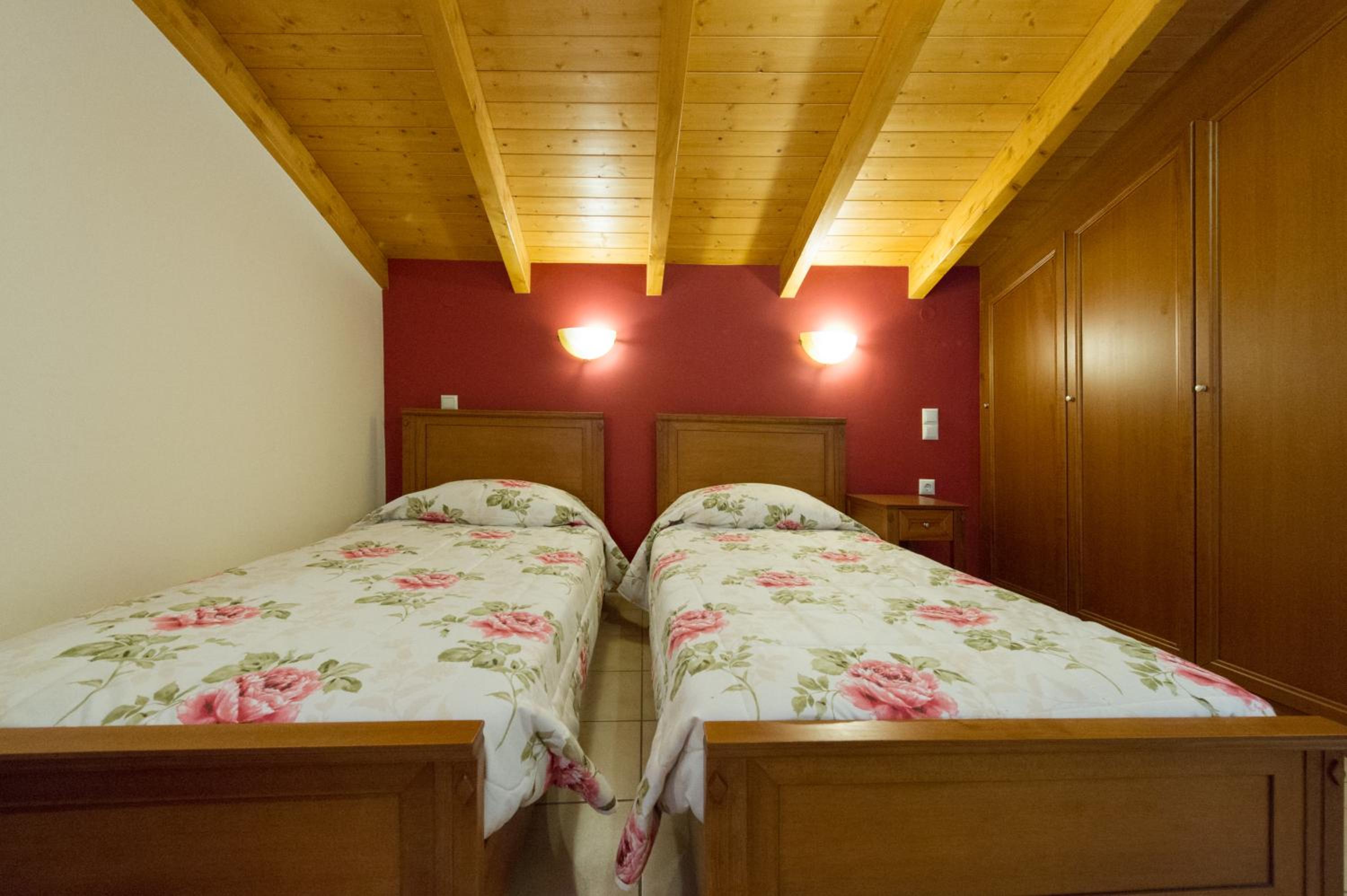 Apartment - Split Level - Photo 12