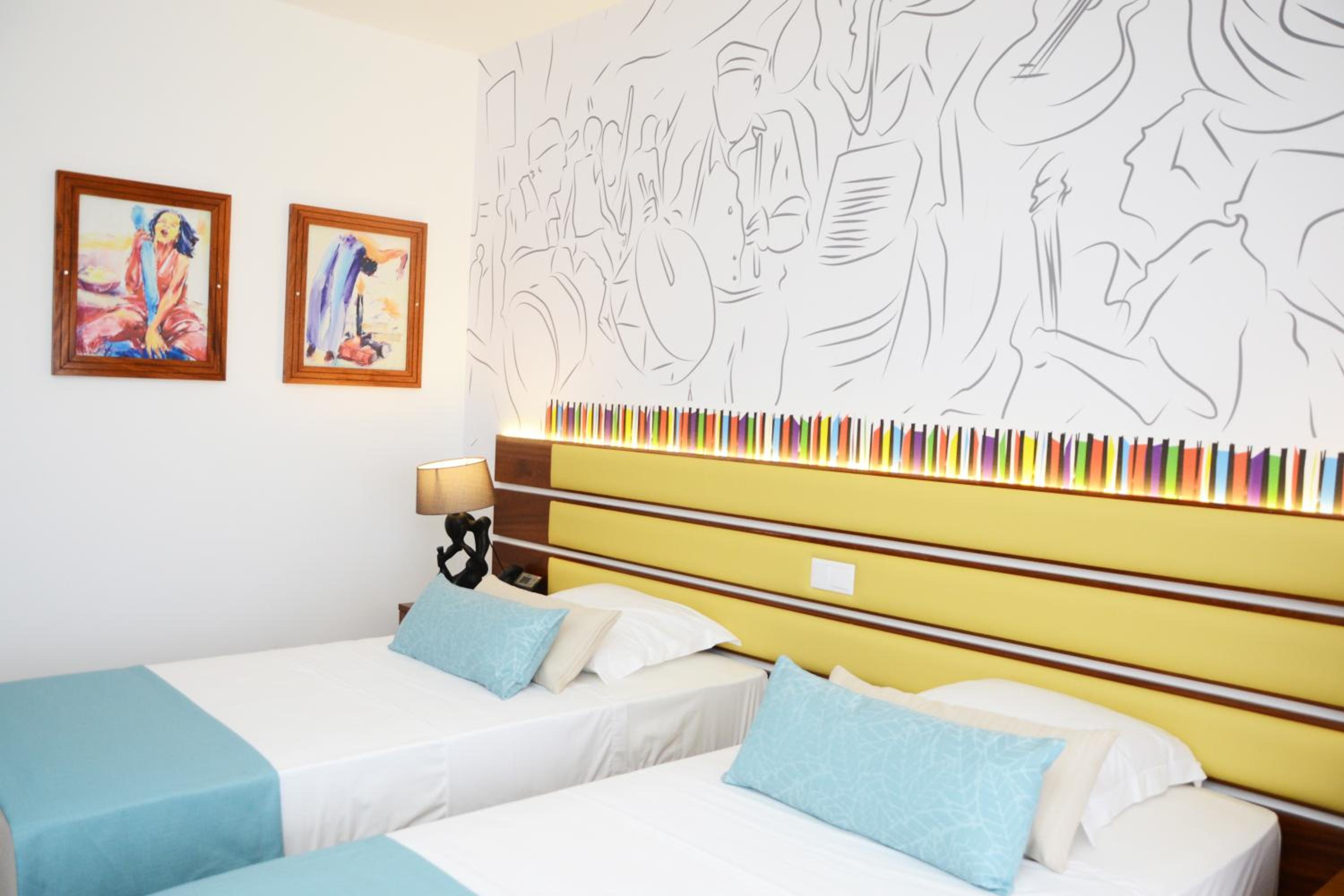 Double or Twin Room photo 3