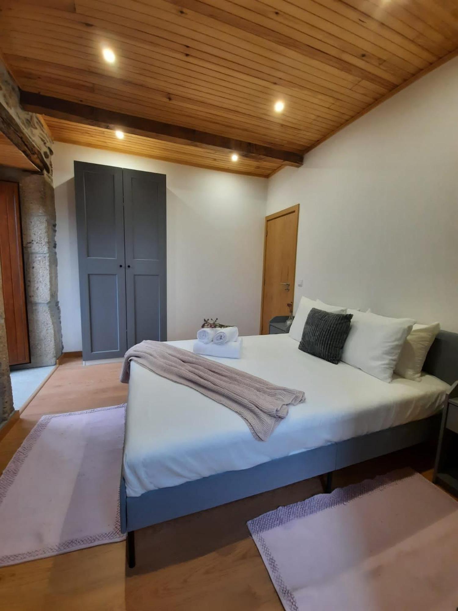 Two-Bedroom House - Photo 1