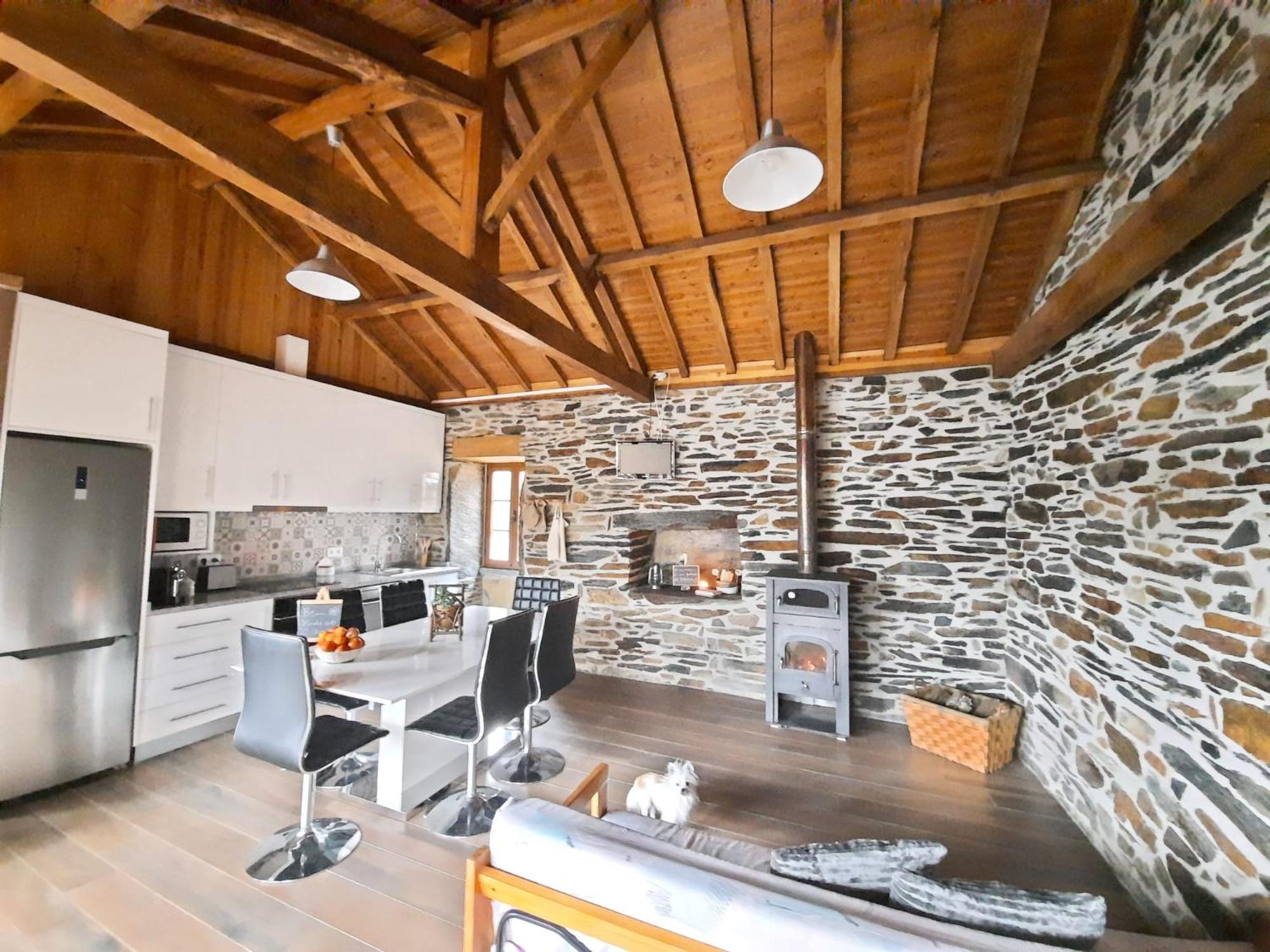 Two-Bedroom House - Photo 28