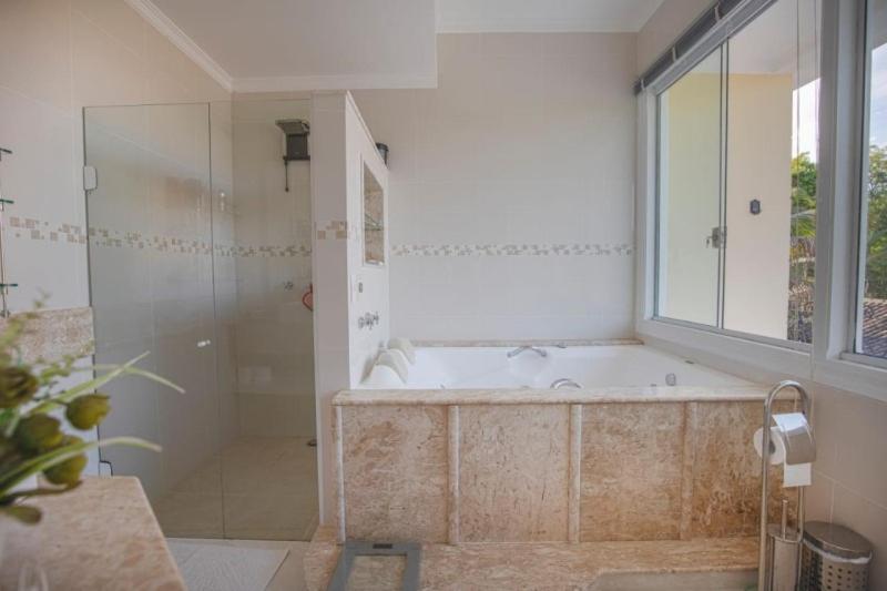 Deluxe Double Room with Bath photo 3