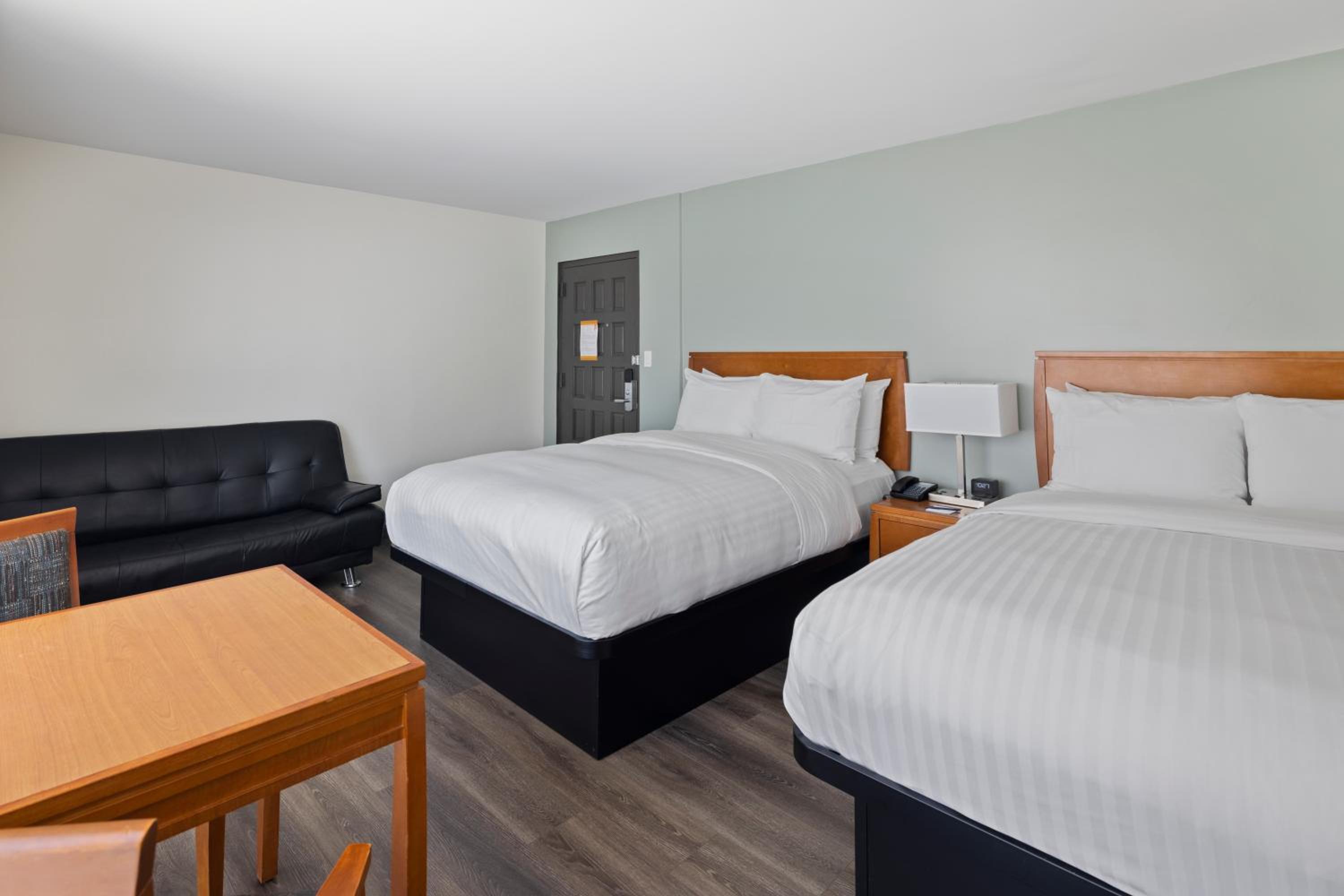 Two Queen Bed Suite - Photo 6