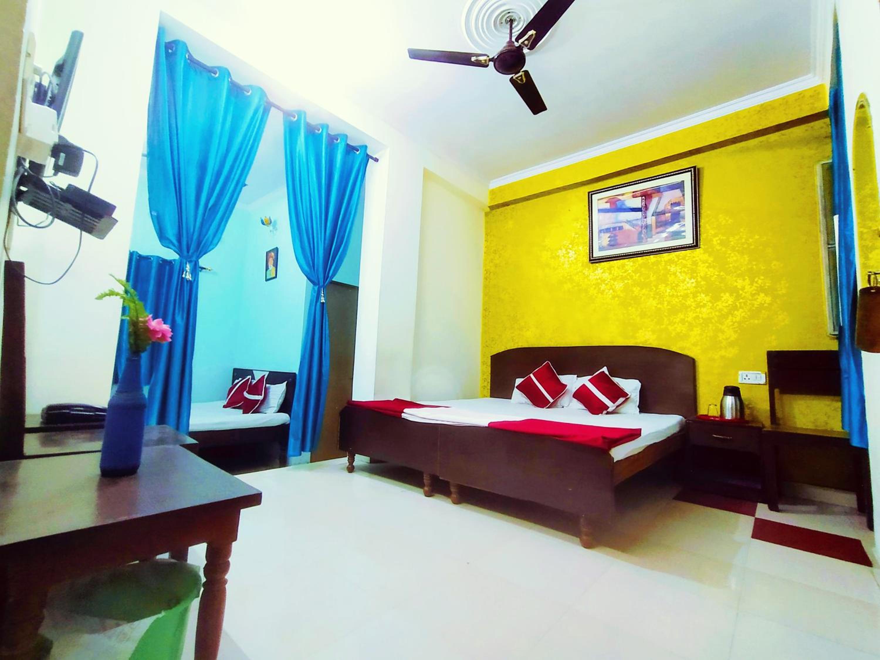Family Room - Photo 1