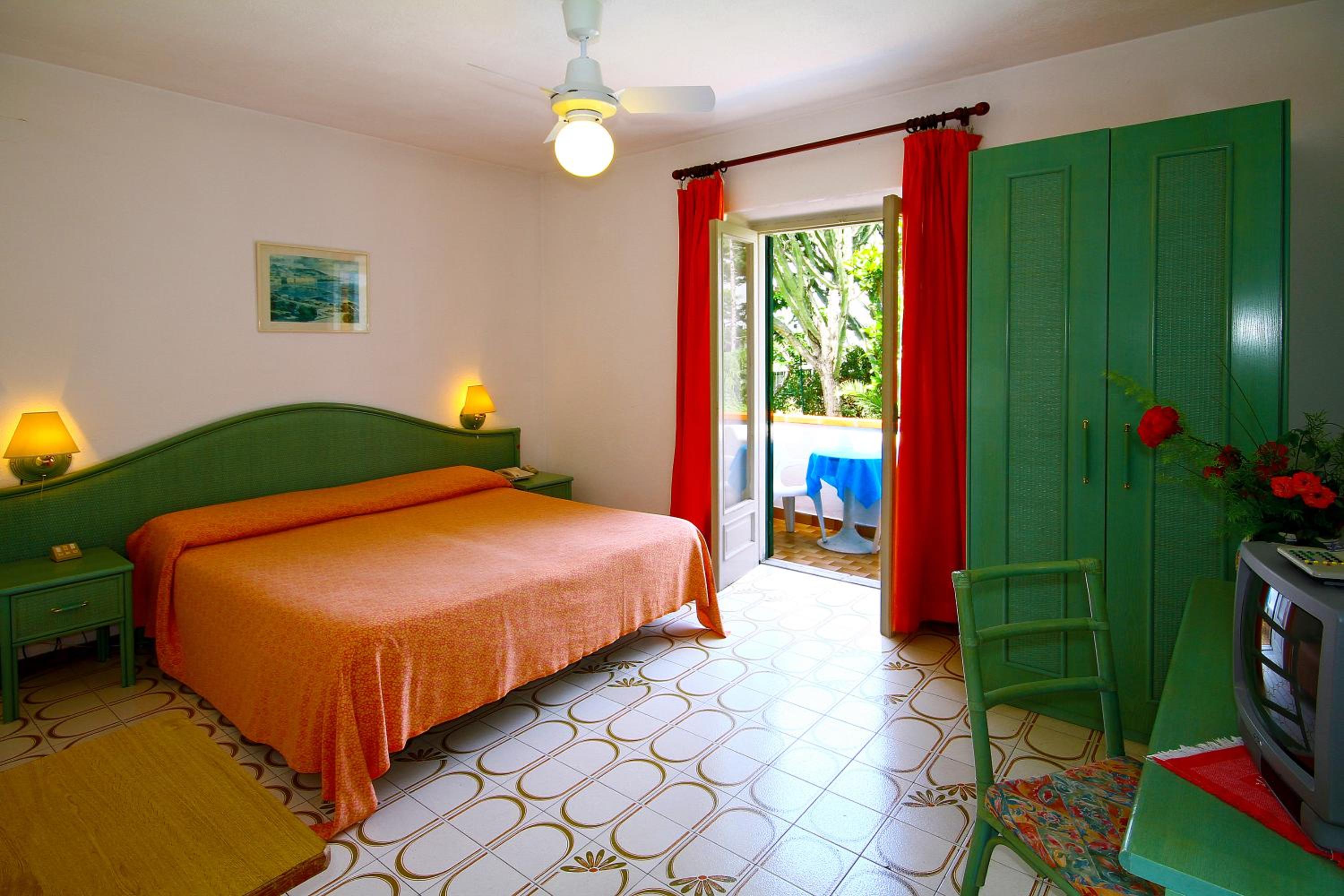 Double or Twin Room - Photo 2