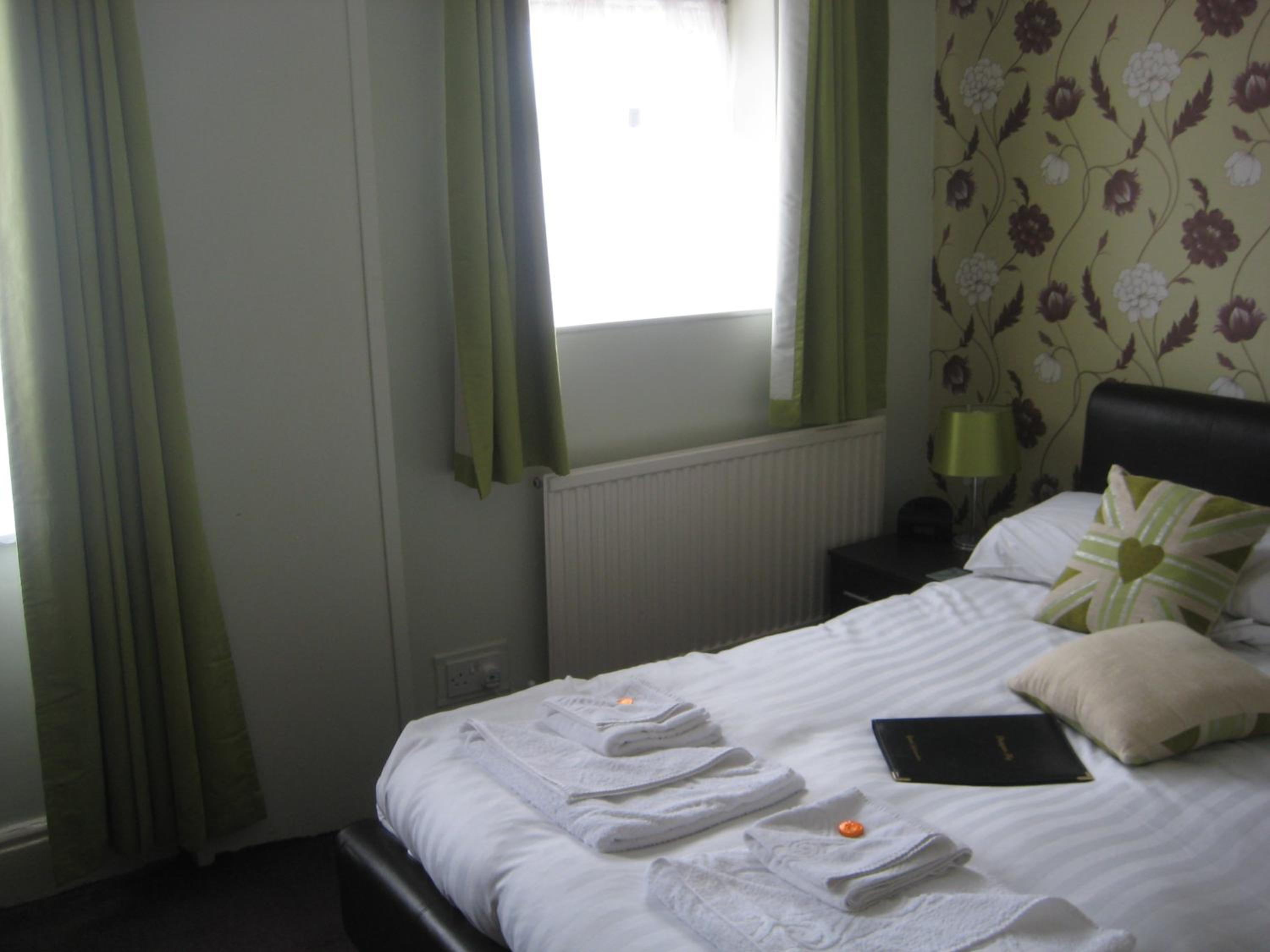 Large Double Room photo 1