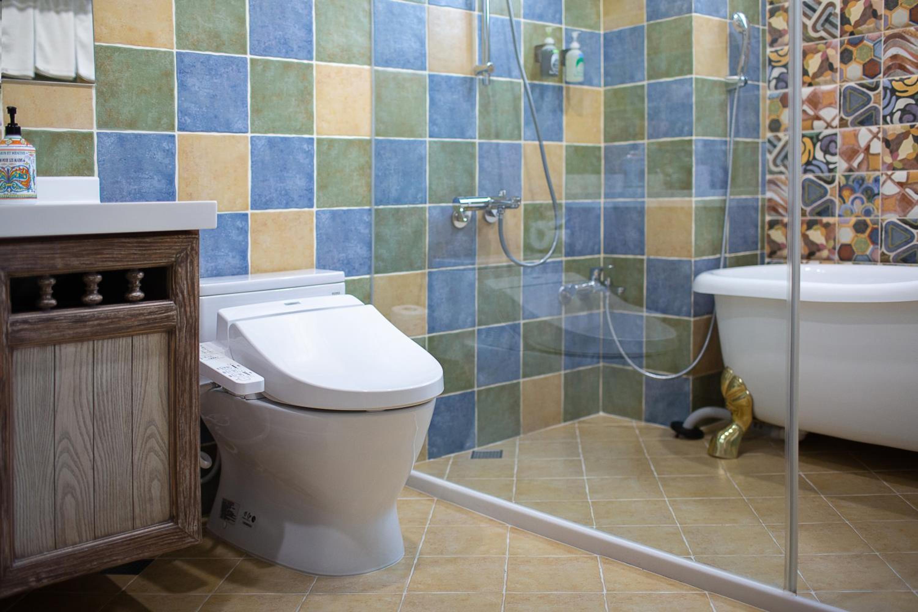 Quadruple Room with Bath photo 2