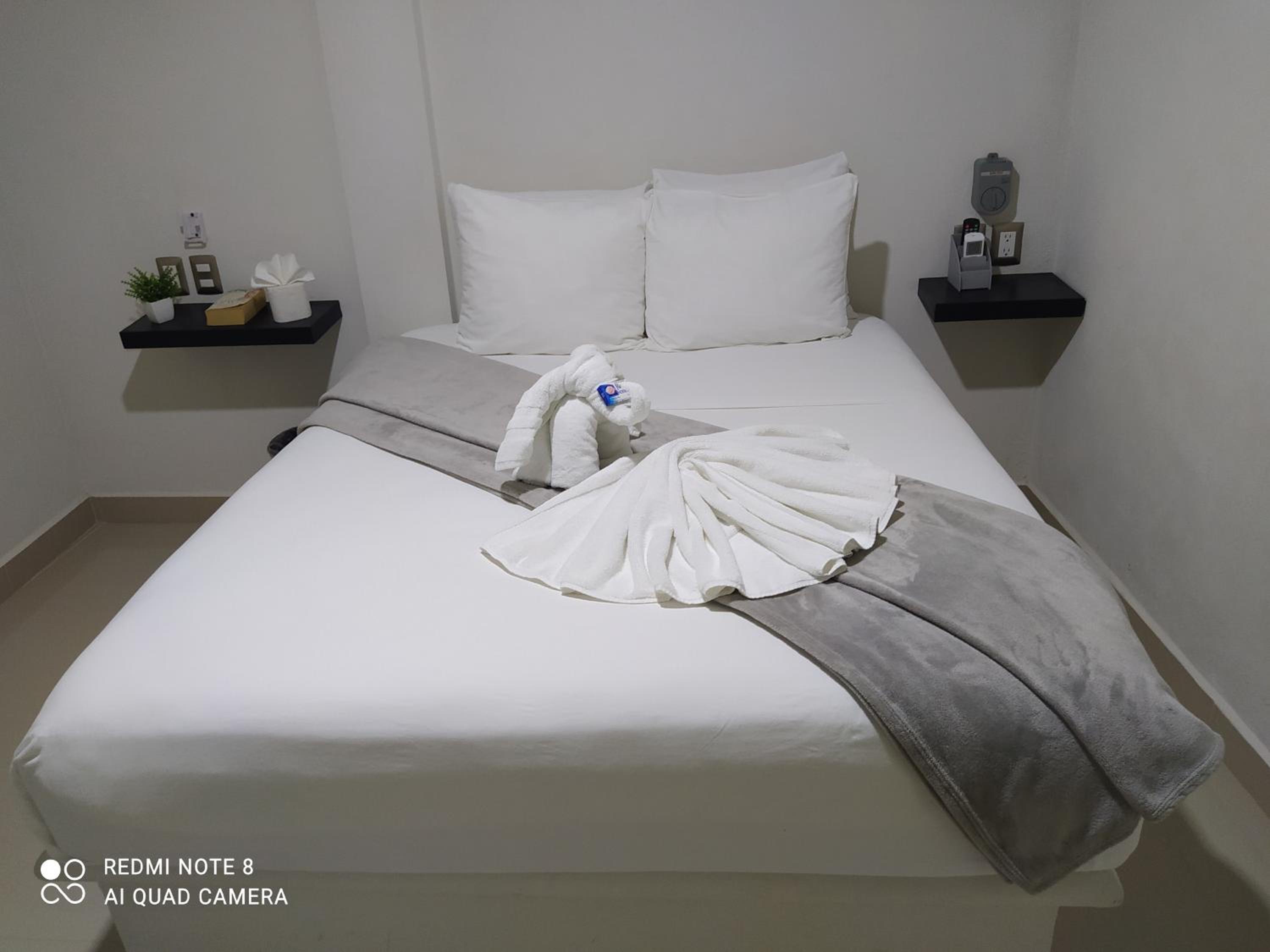 One-Bedroom Apartment - Photo 86