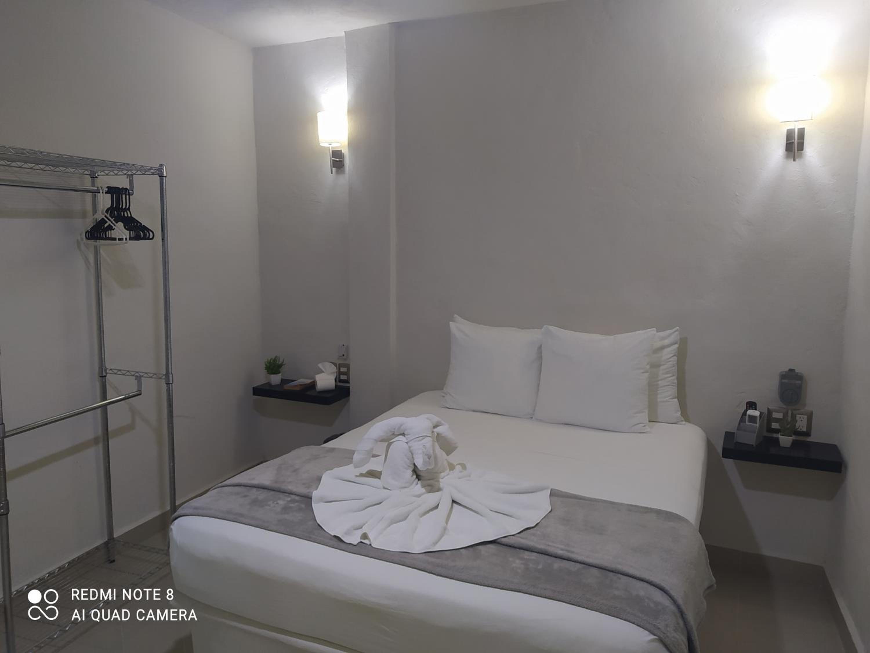 One-Bedroom Apartment - Photo 87