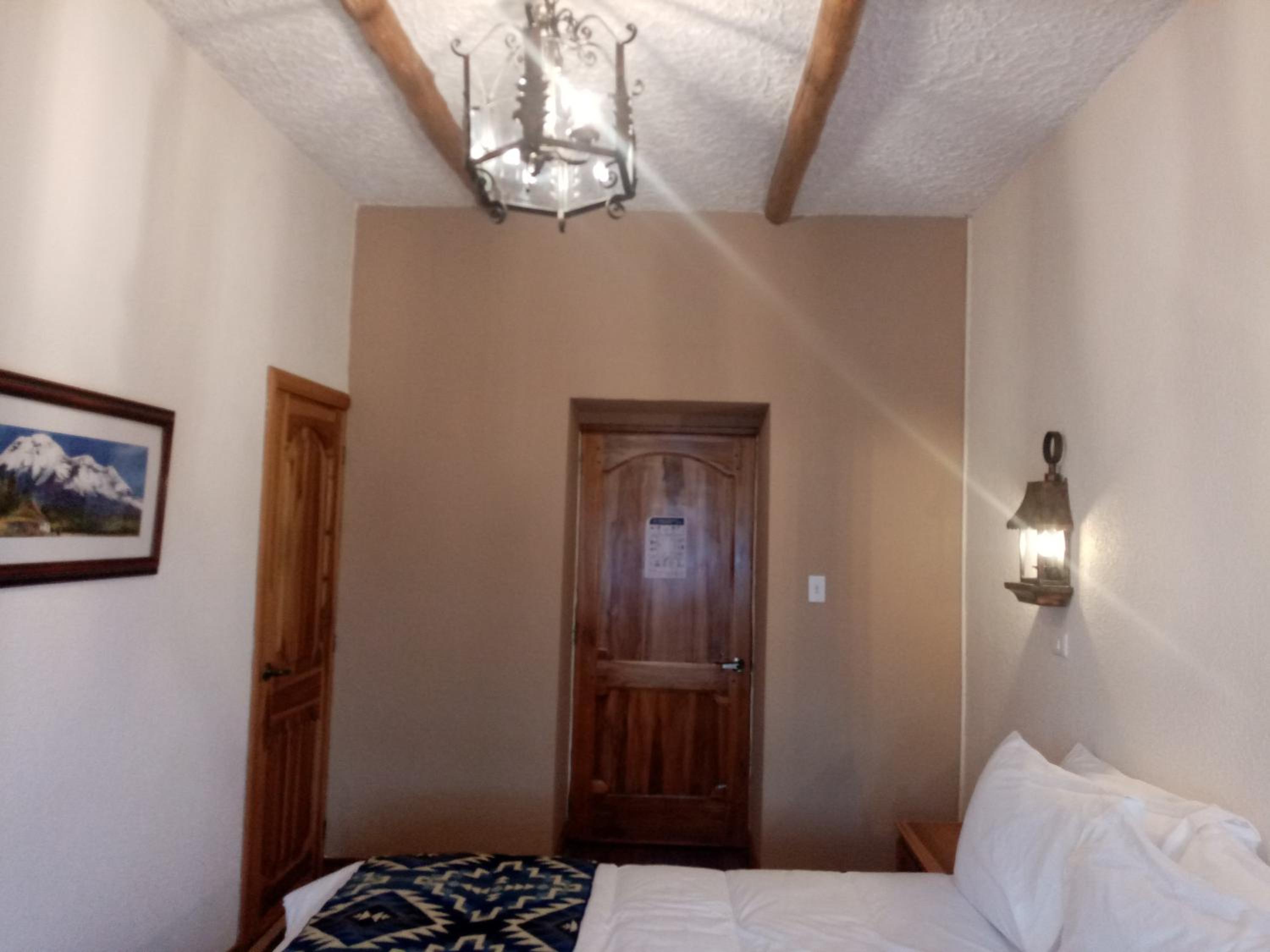 Deluxe Double Room (2 Adults + 1 Child) photo 3
