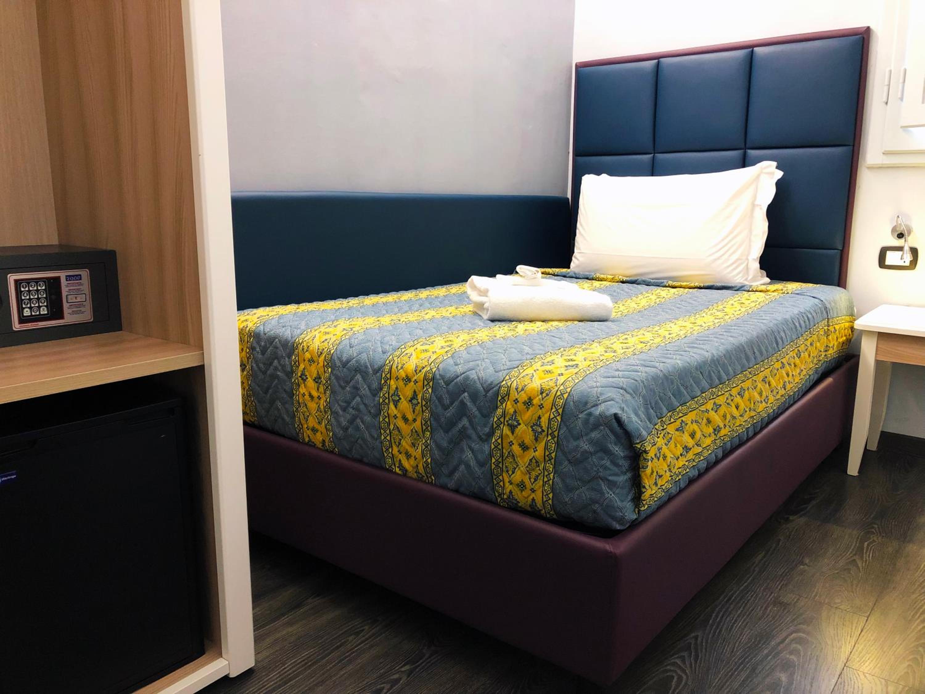 Single Room photo 1