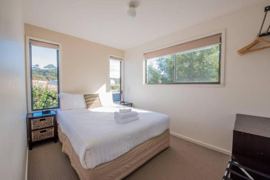 Two-Bedroom House photo 2