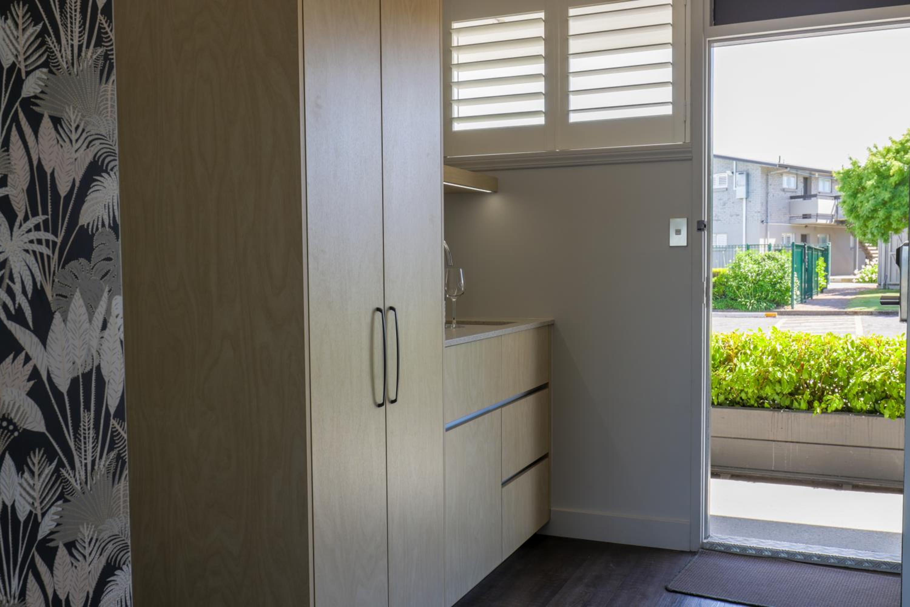 Executive Double Lakeview Studio - Photo 6