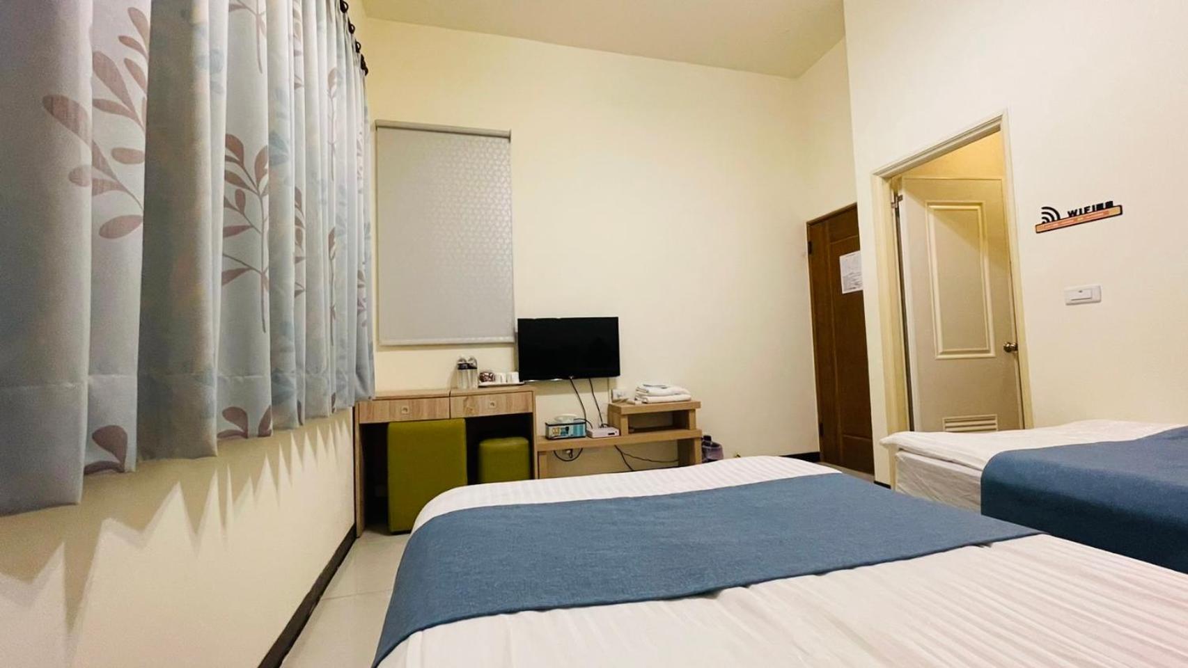 Double or Twin Room with Extra Bed photo 3