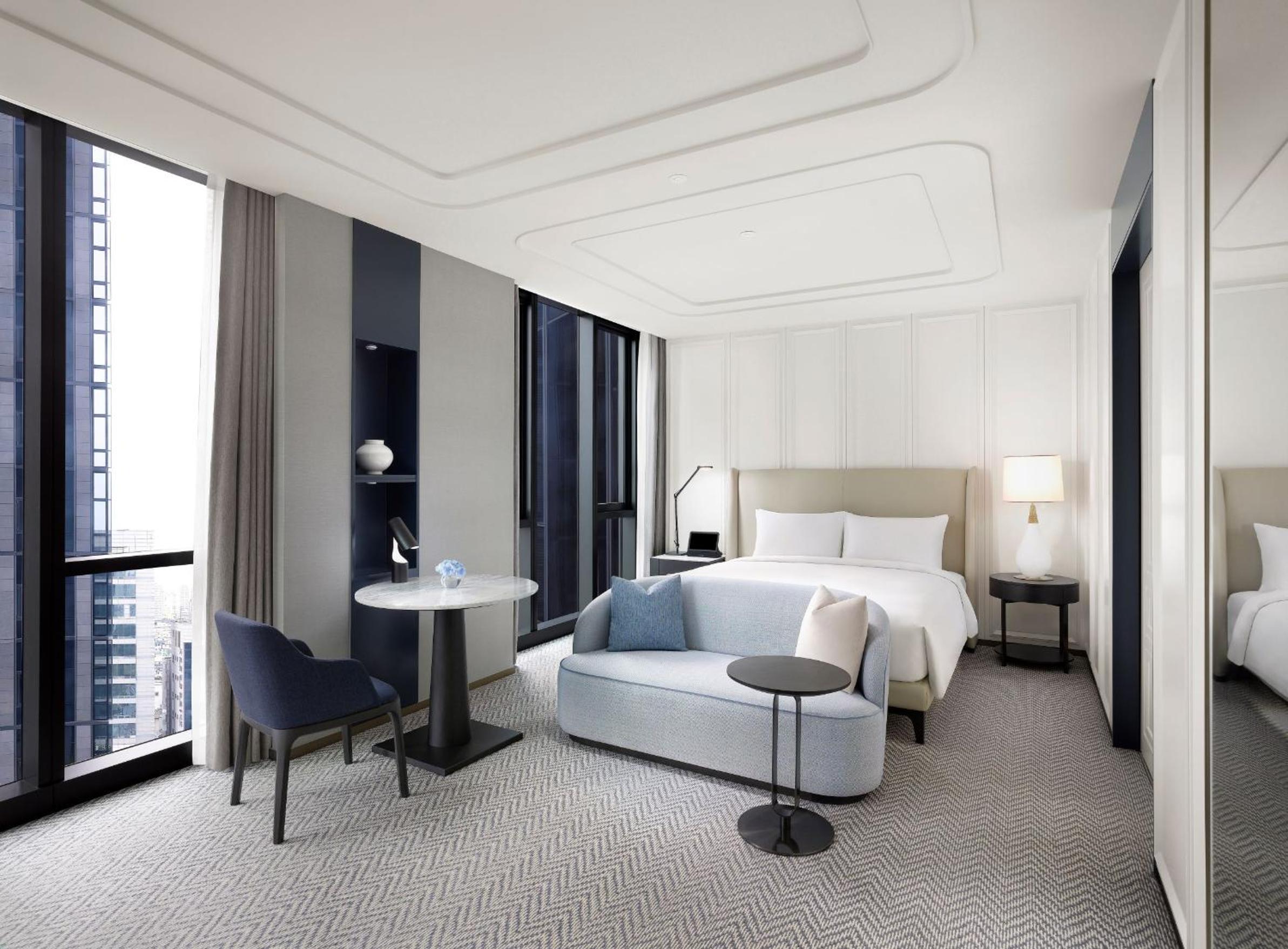 Magnifique Room with 1 King Size Bed - Photo 4