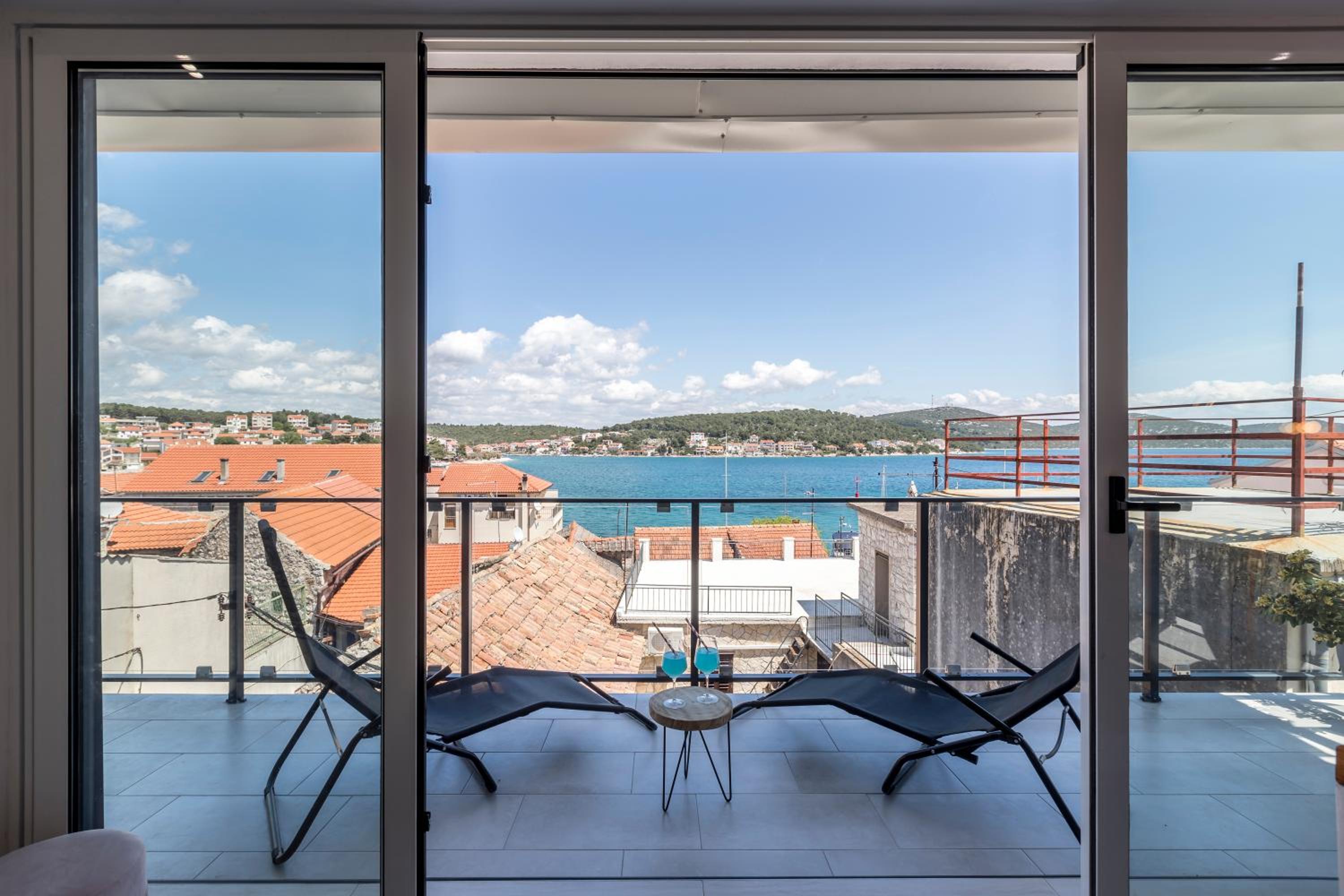 Studio with Sea View - Photo 12