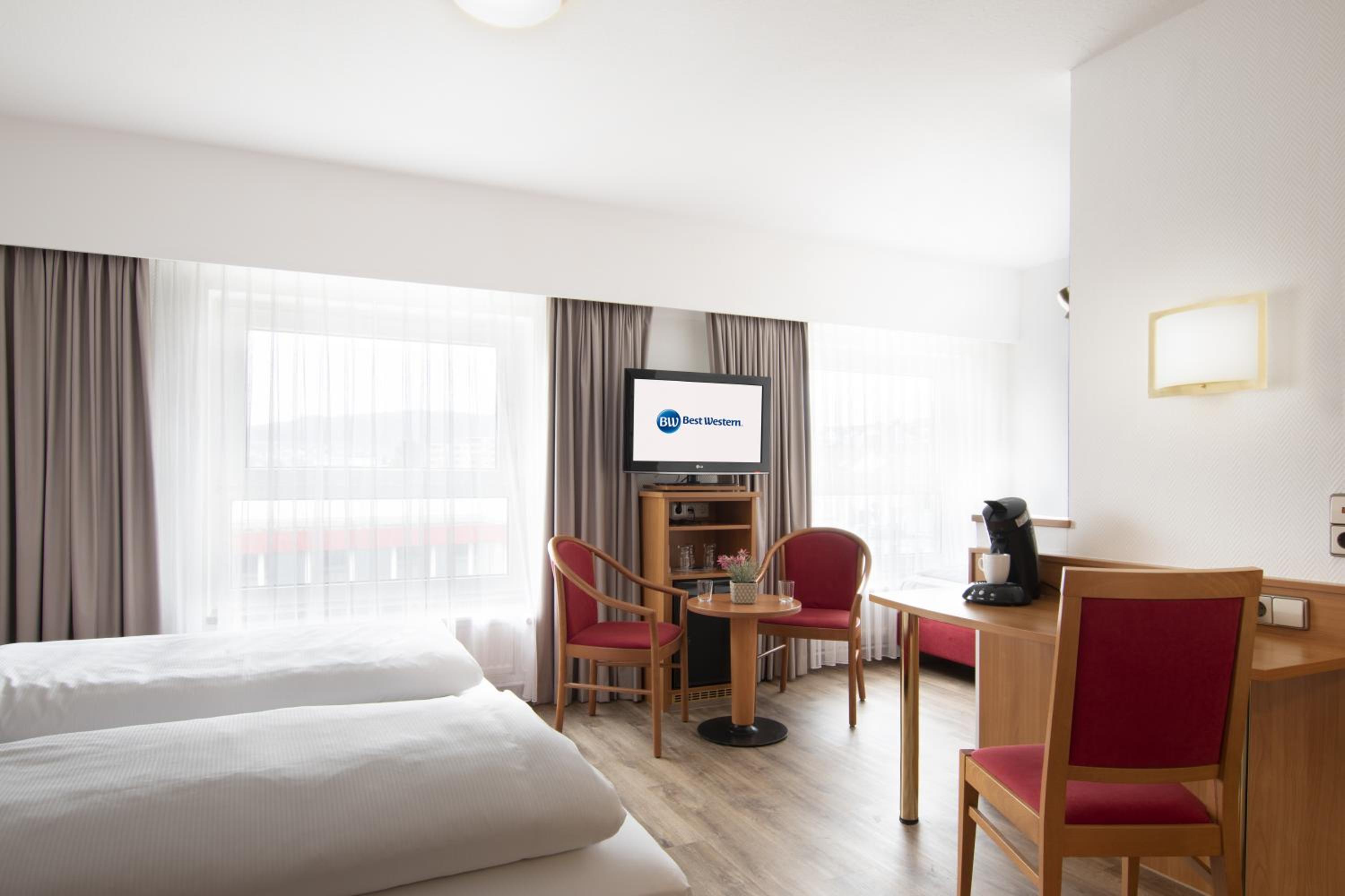 Standard Double Room - Photo 3