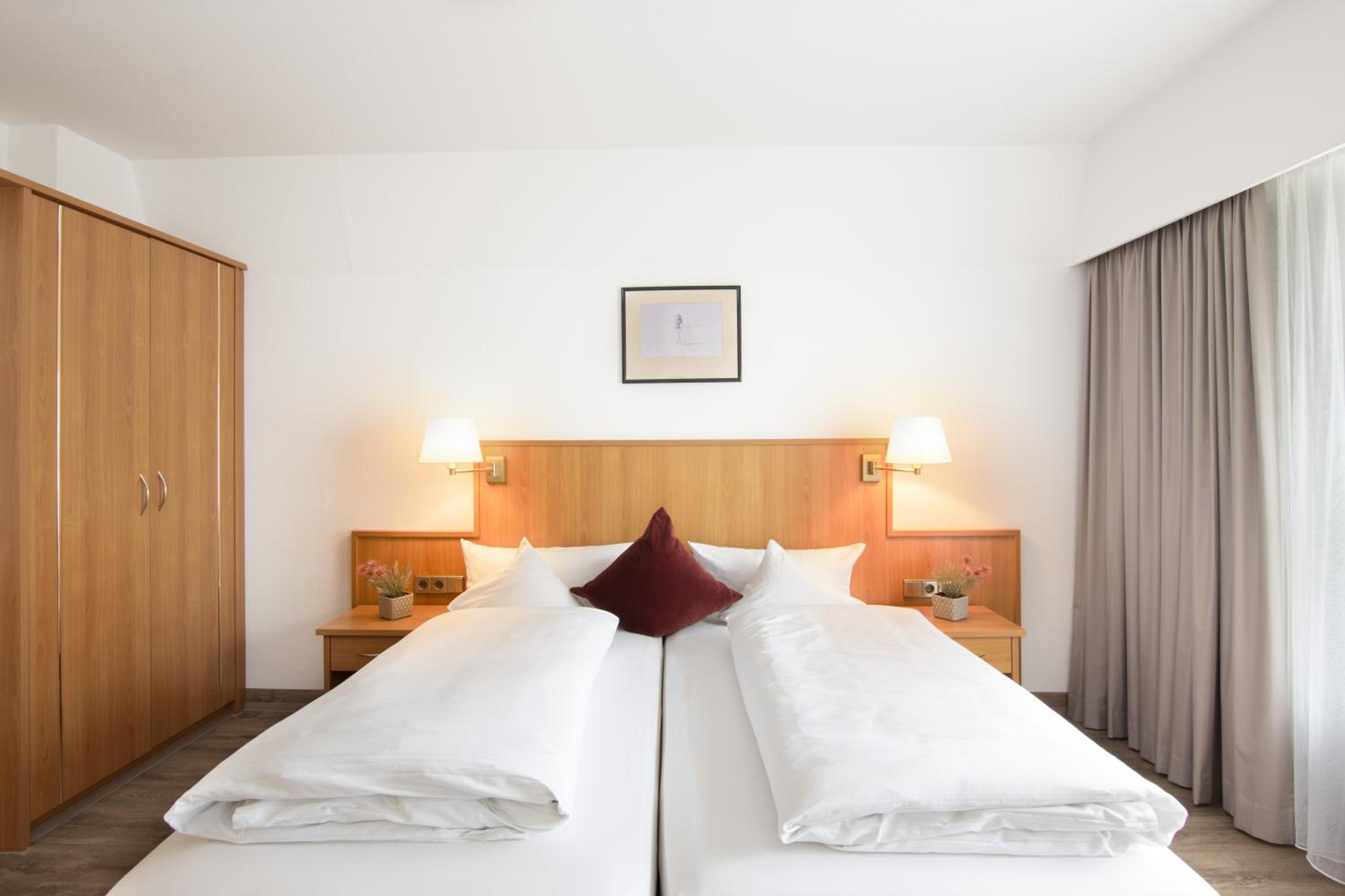 Standard Double Room - Photo 4