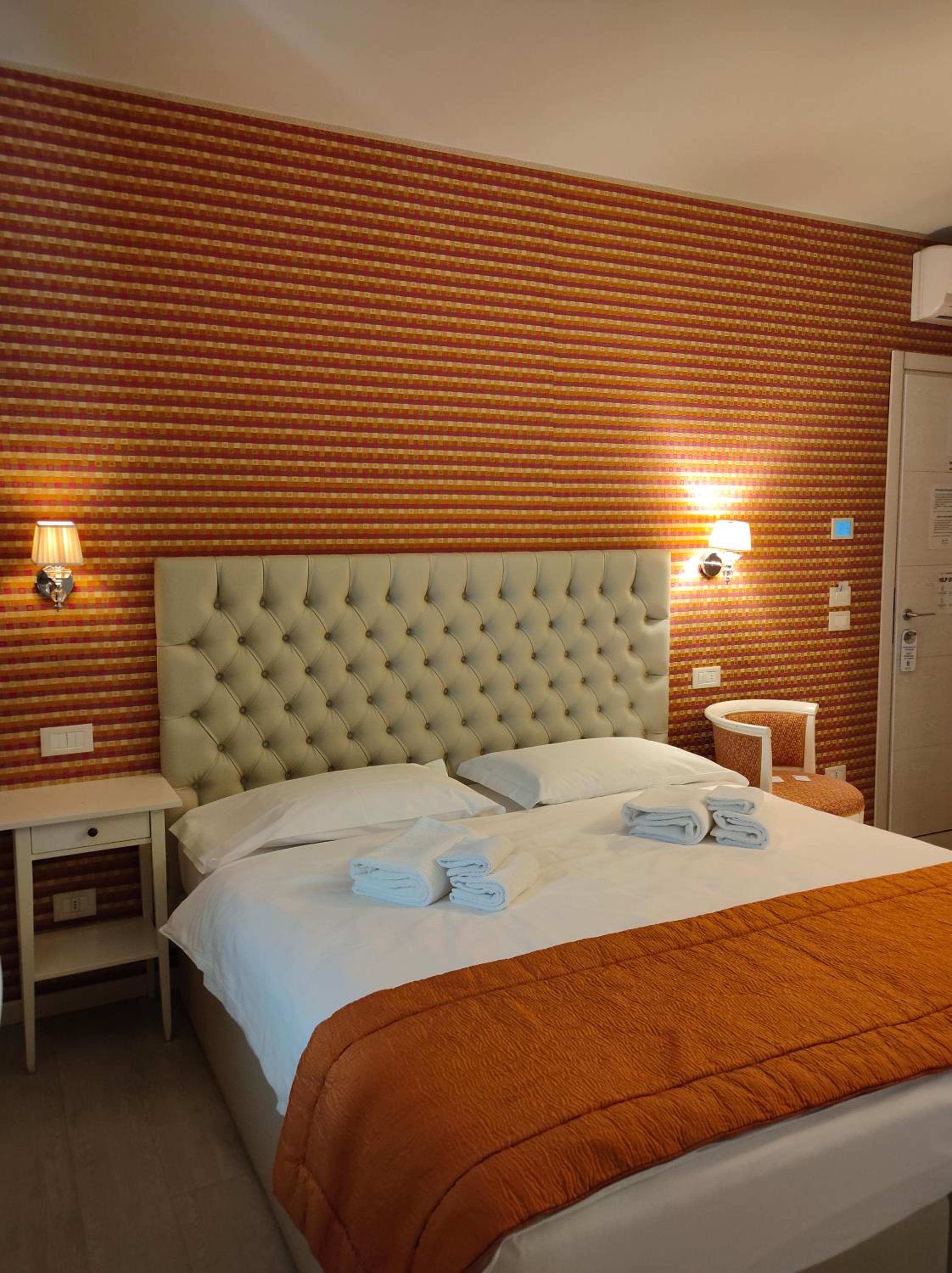 Triple Room with City View
