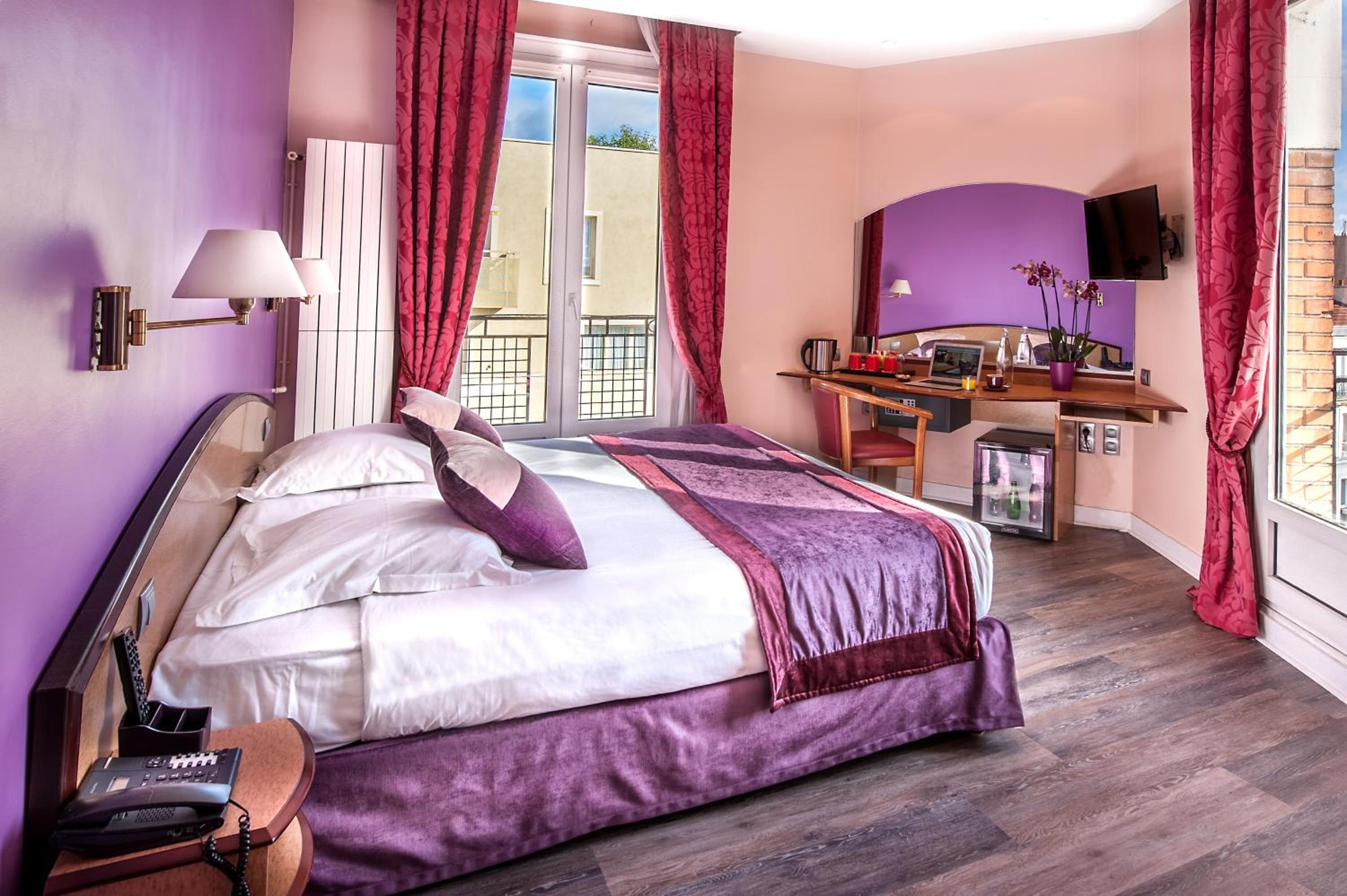 Queen Room