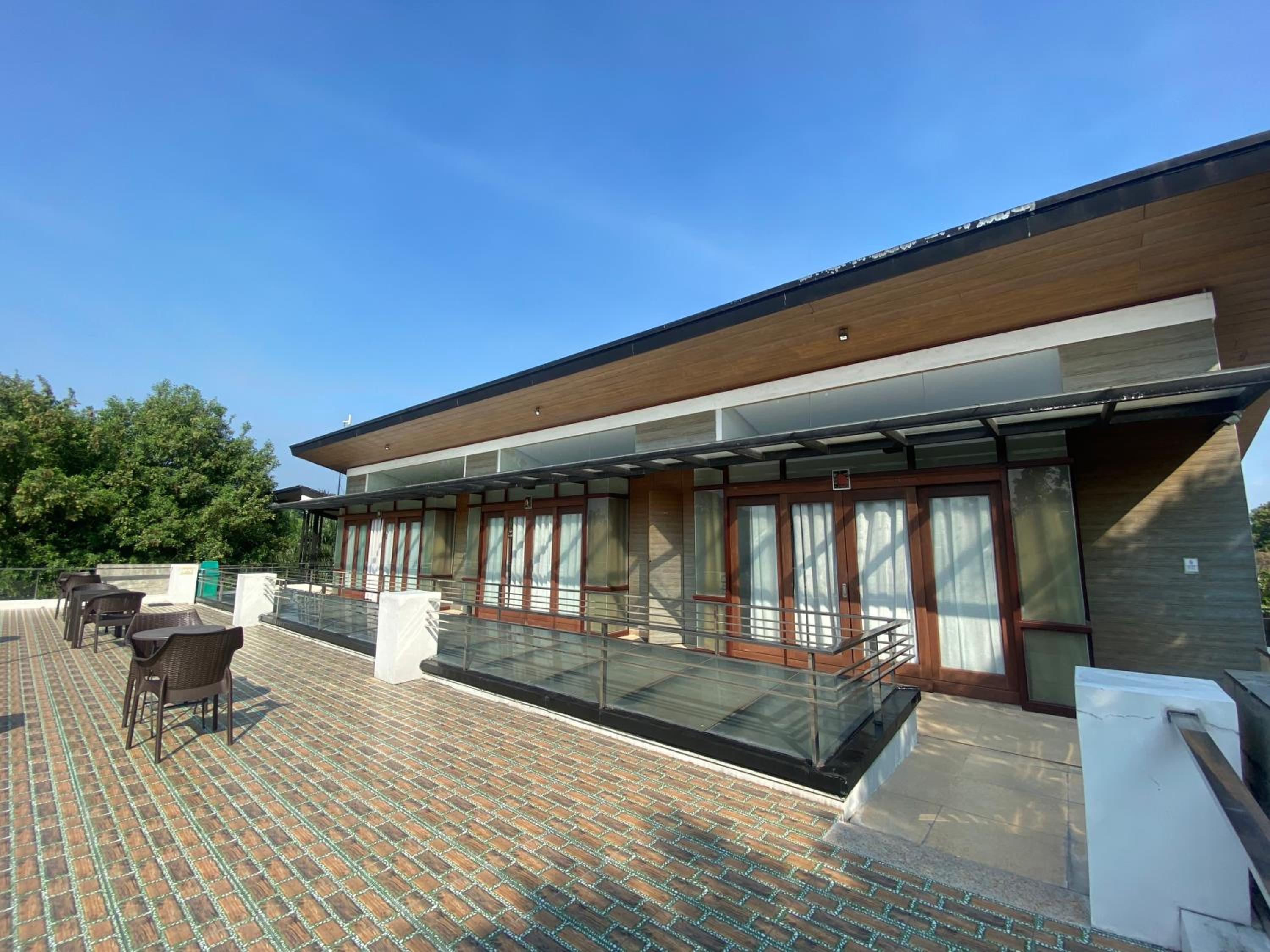 Villa - Photo 5