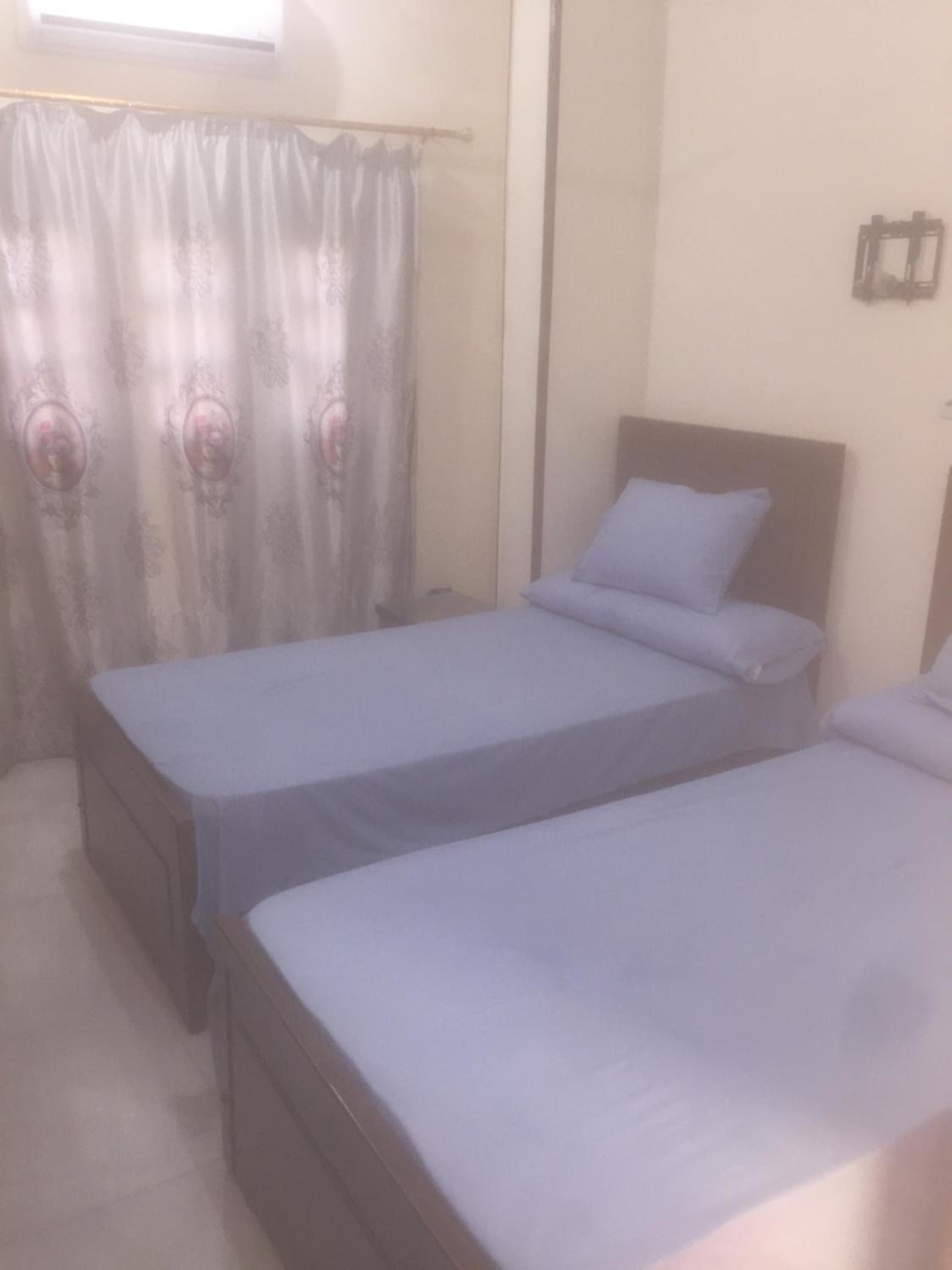 Double Room with Private Bathroom - Photo 34