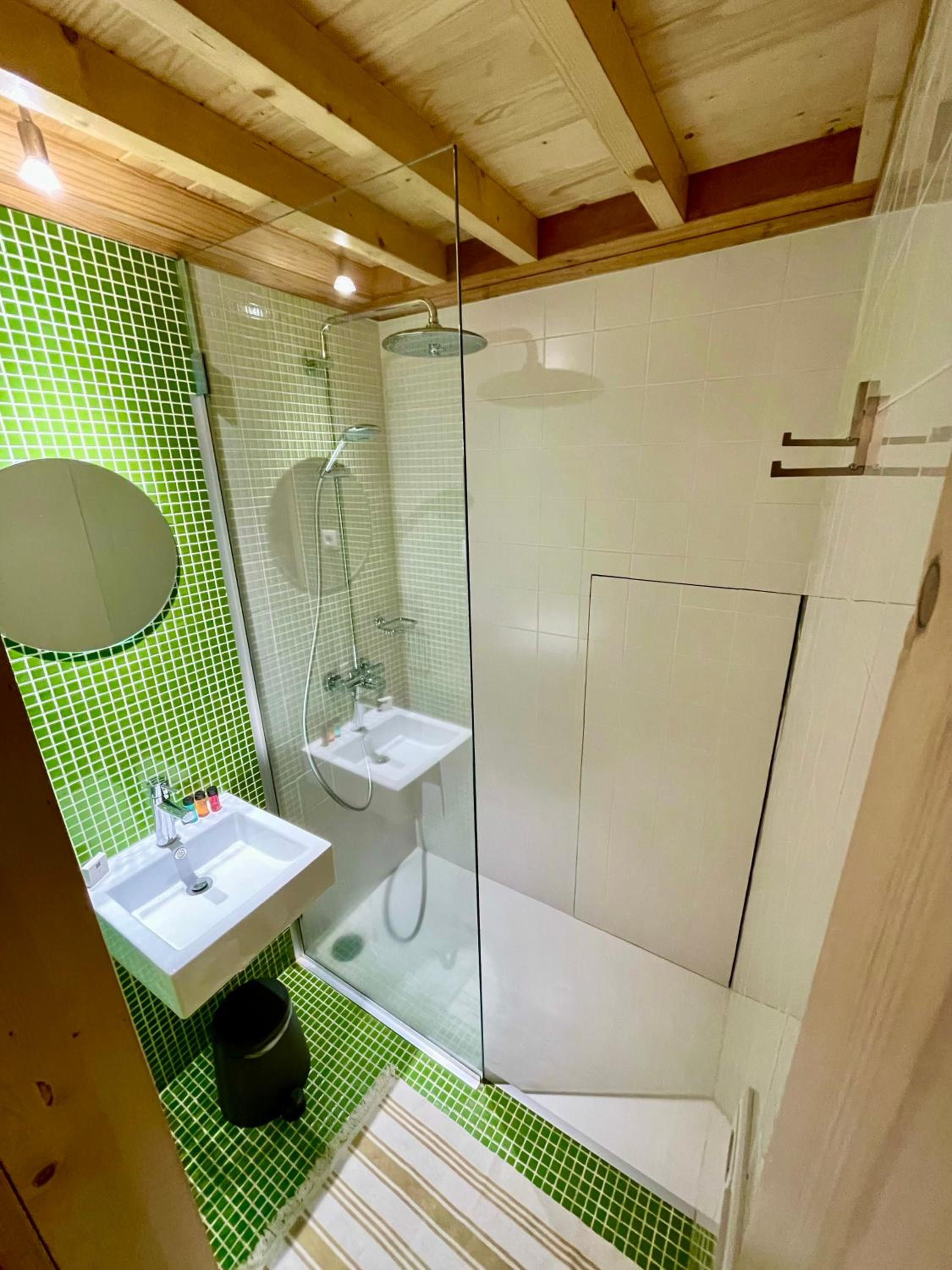 One-Bedroom House photo 2