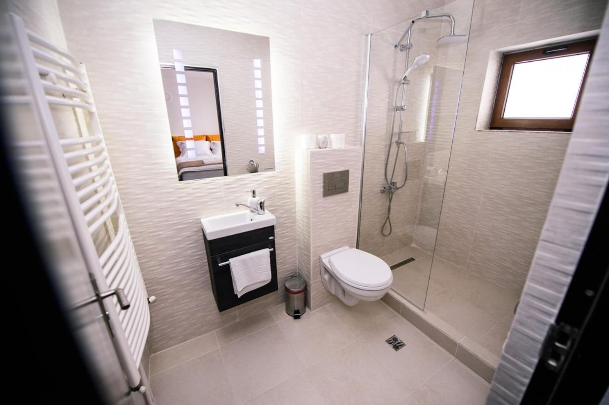 Two-Bedroom Apartment - Photo 4