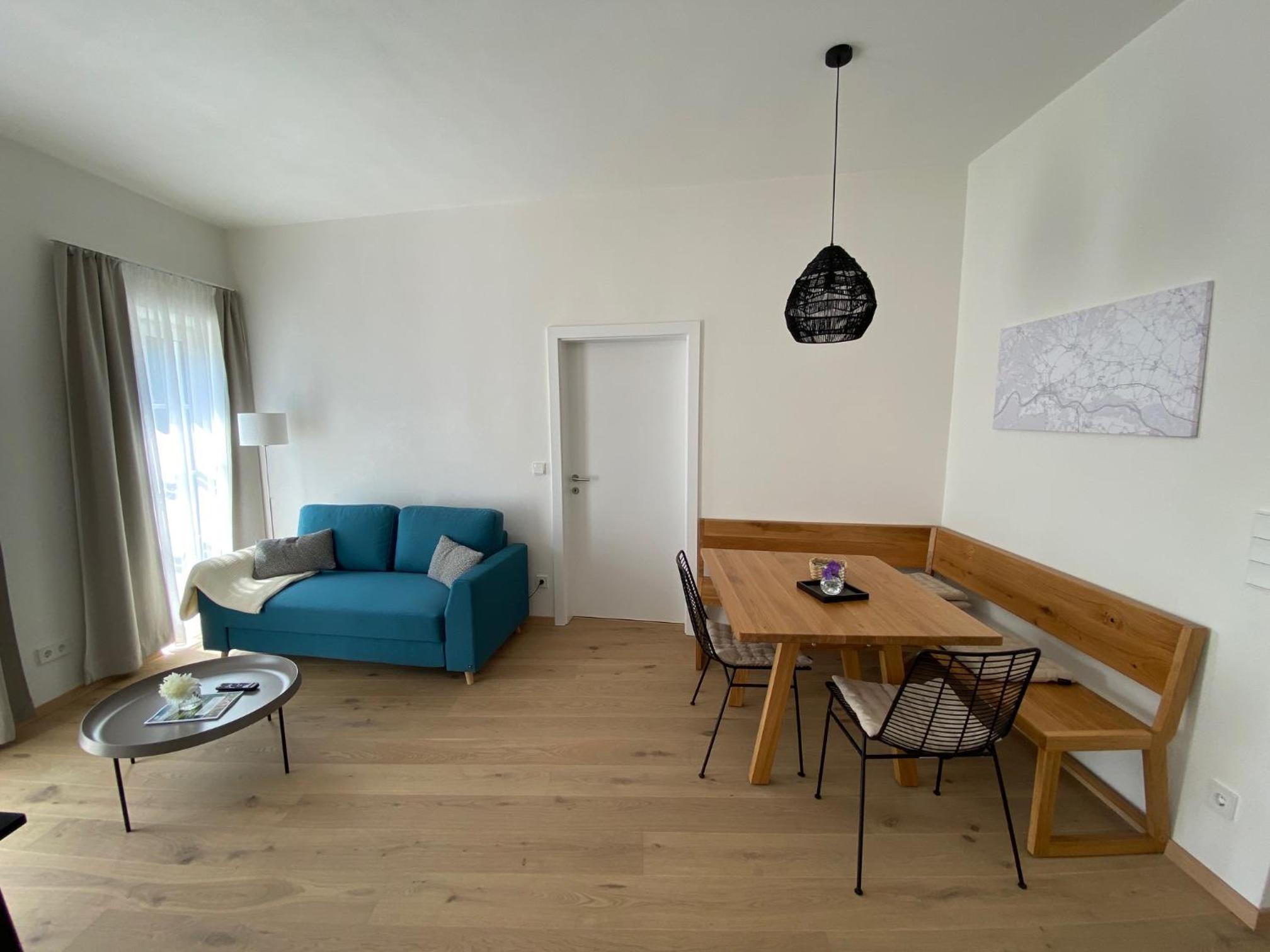 One-Bedroom Apartment - Photo 1