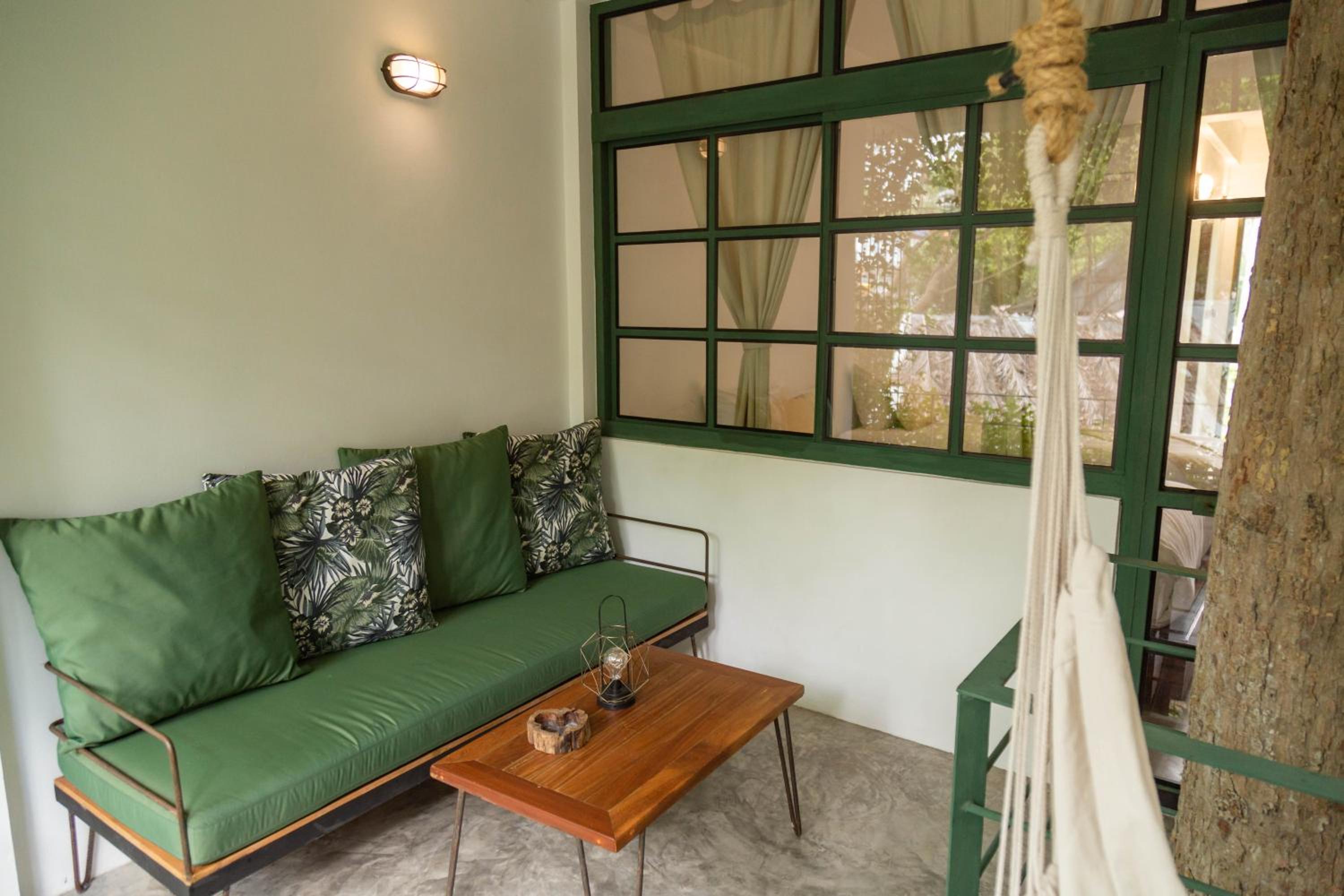 Deluxe Double or Twin Room with Balcony - Photo 13